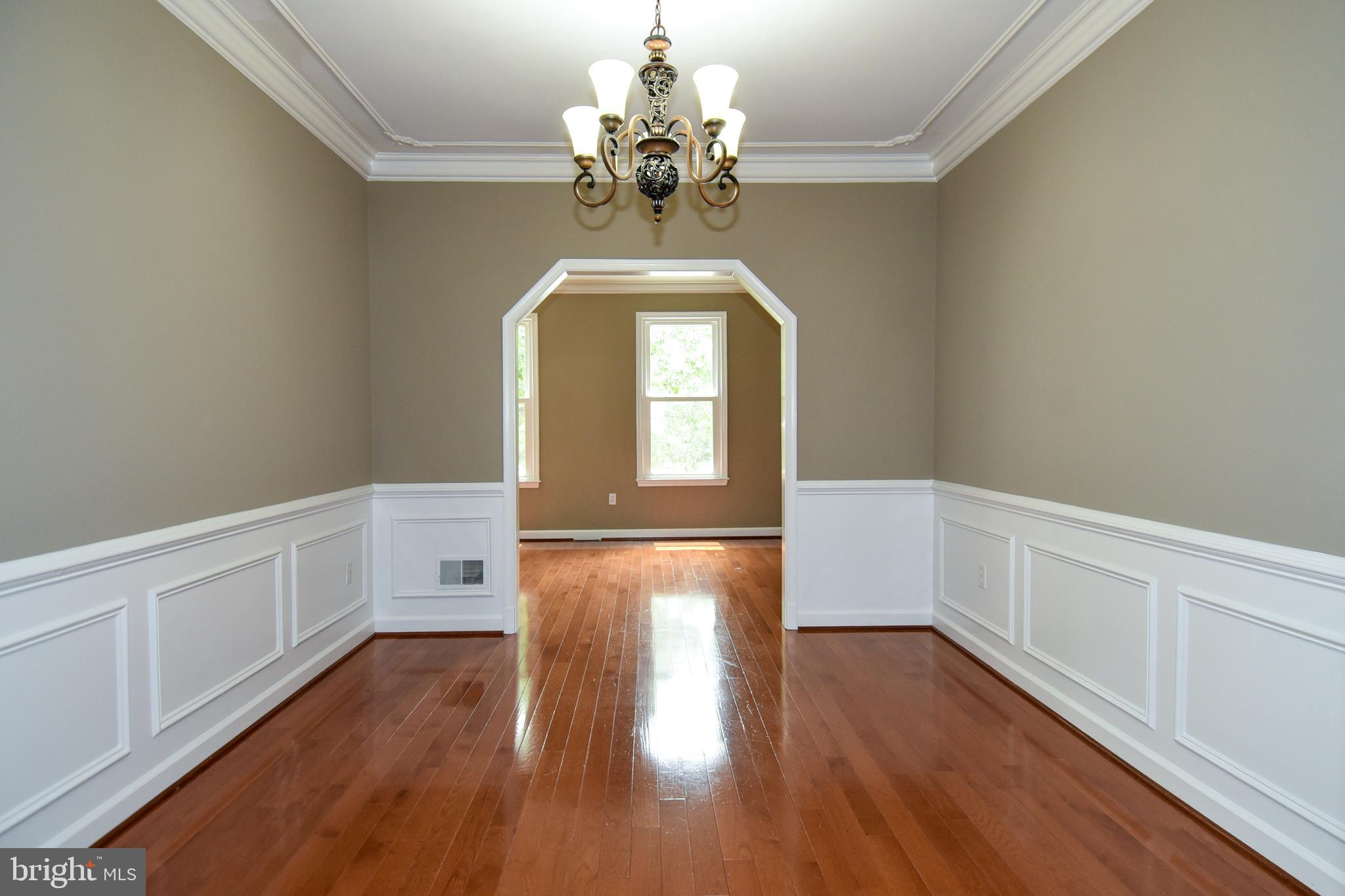 SEVEN OAKS - Residential