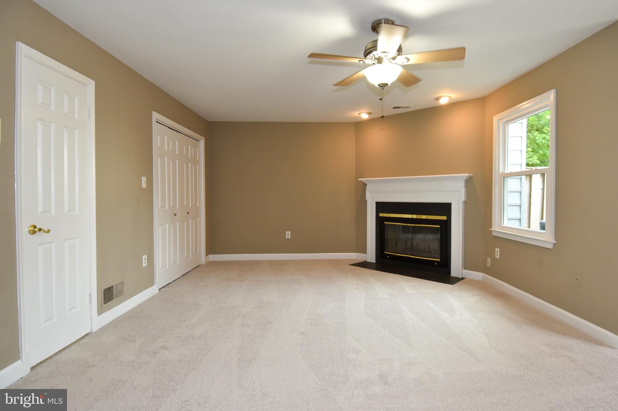 SEVEN OAKS - Residential