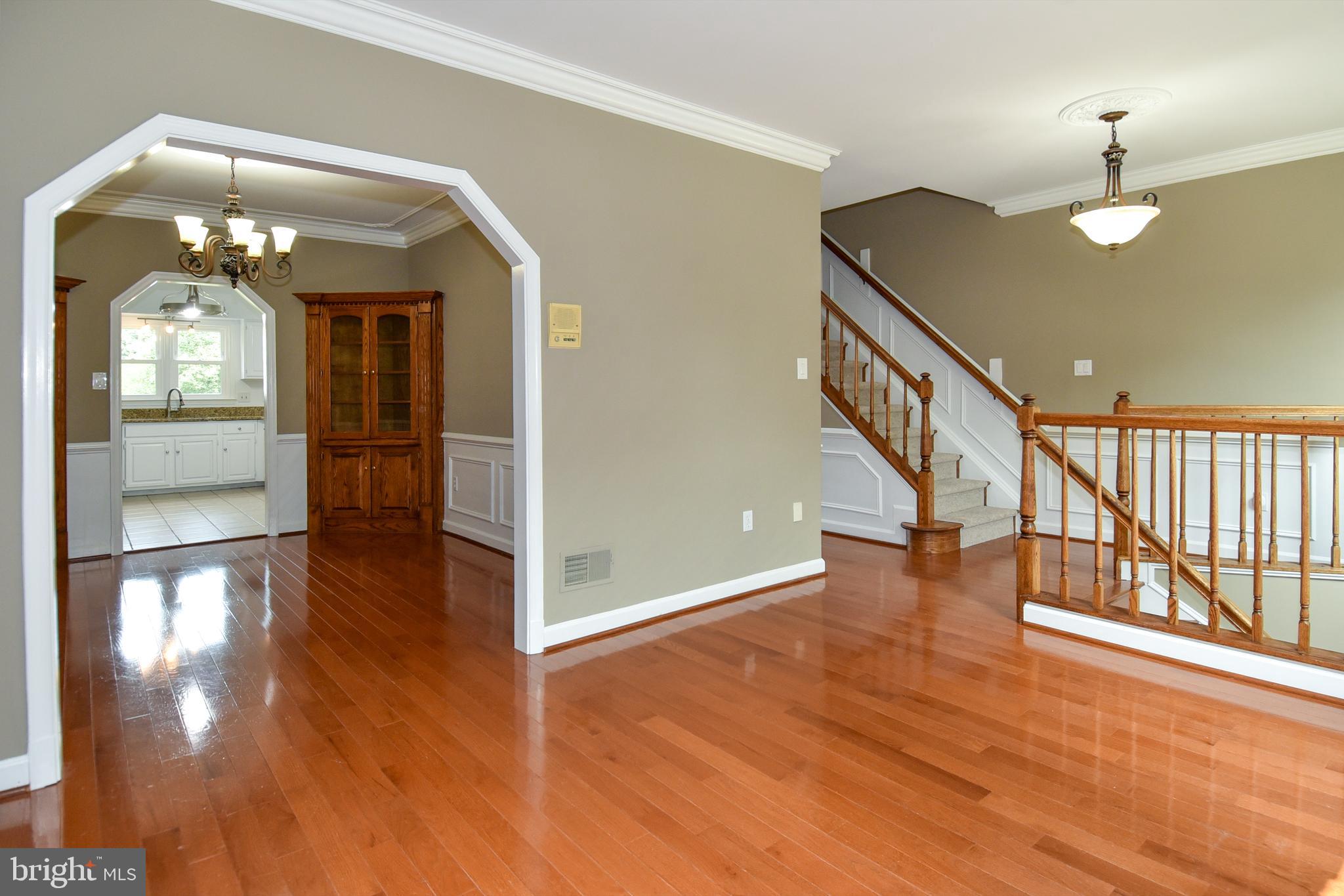 SEVEN OAKS - Residential