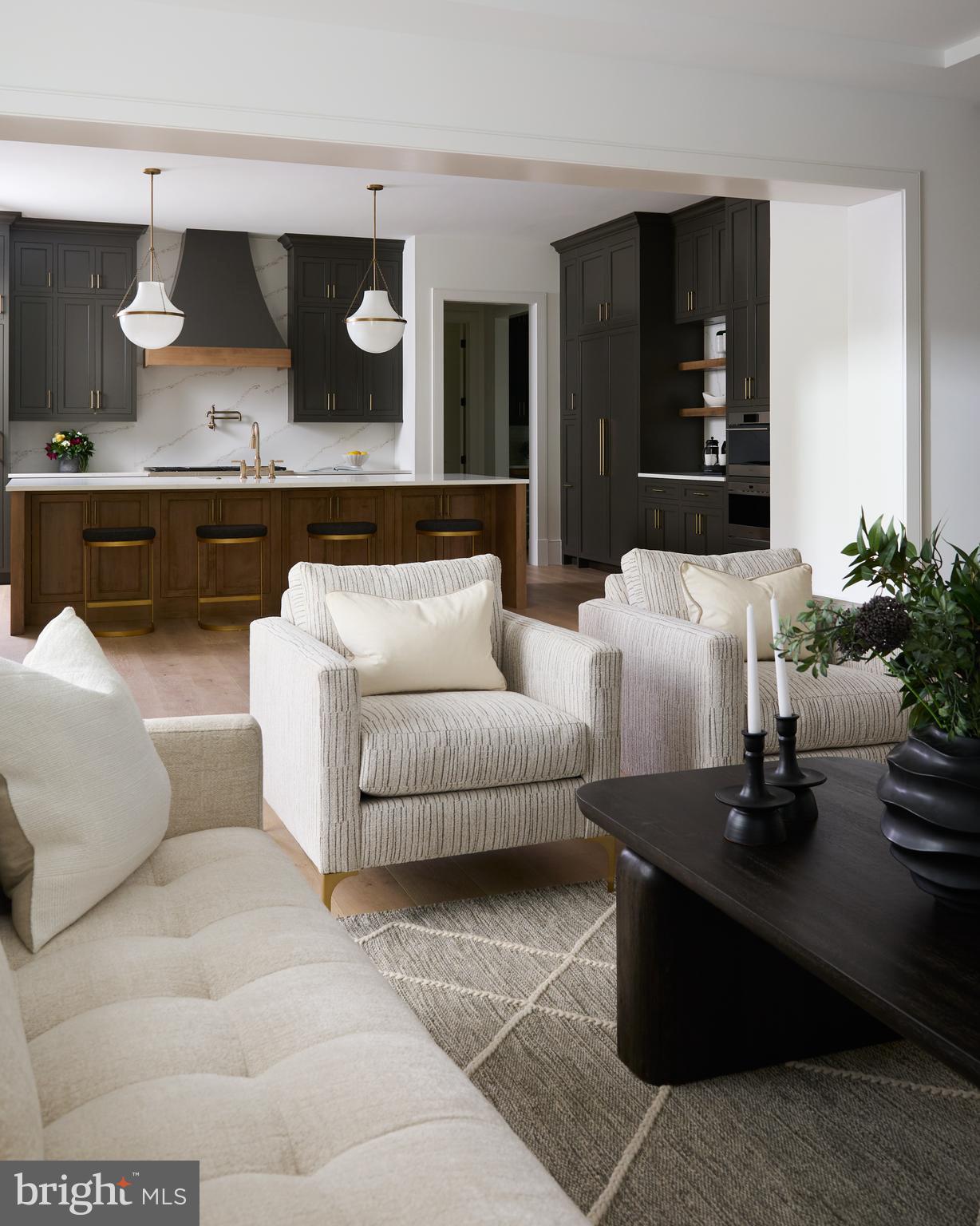 COUNTRY CLUB HILLS - Residential