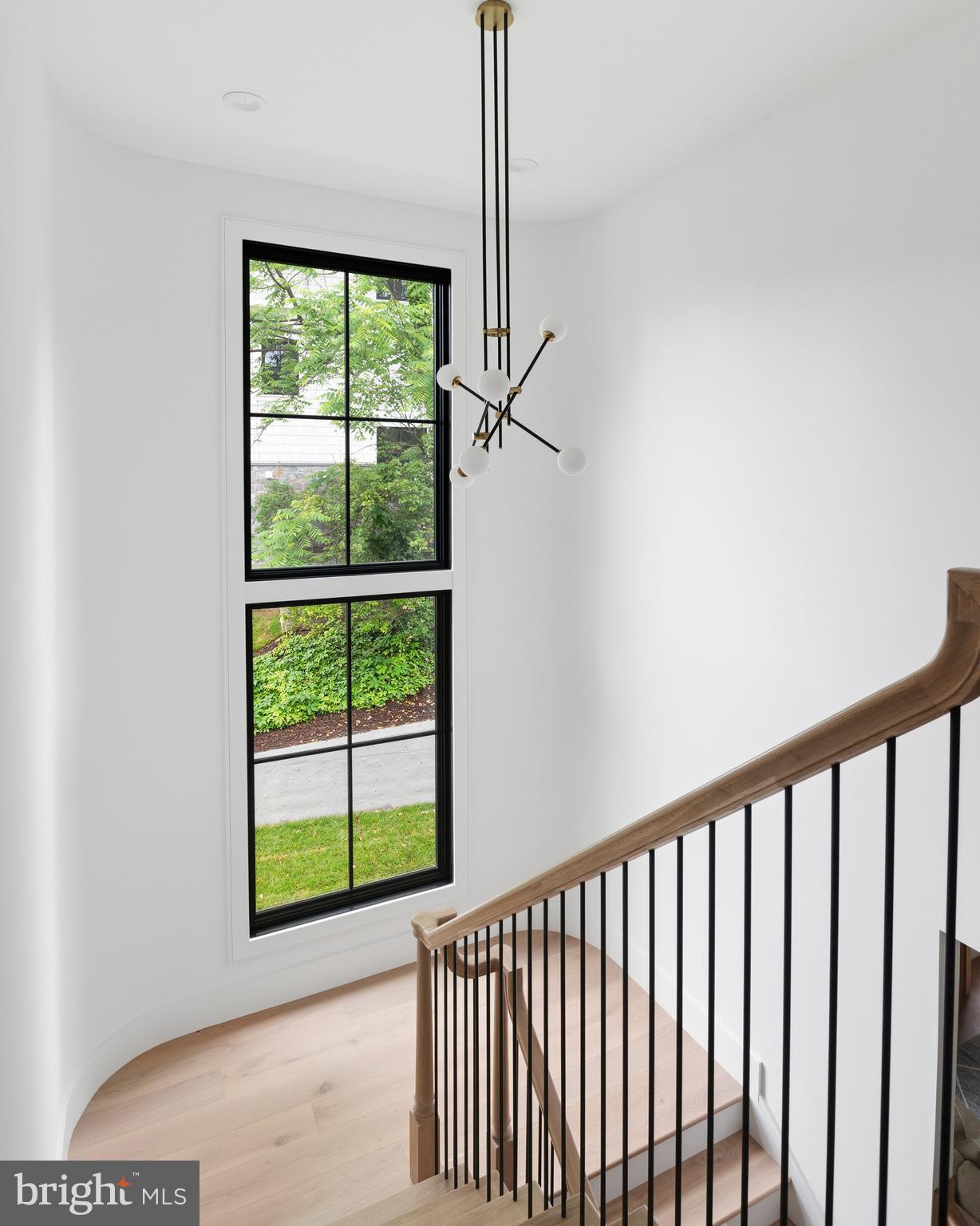 COUNTRY CLUB HILLS - Residential