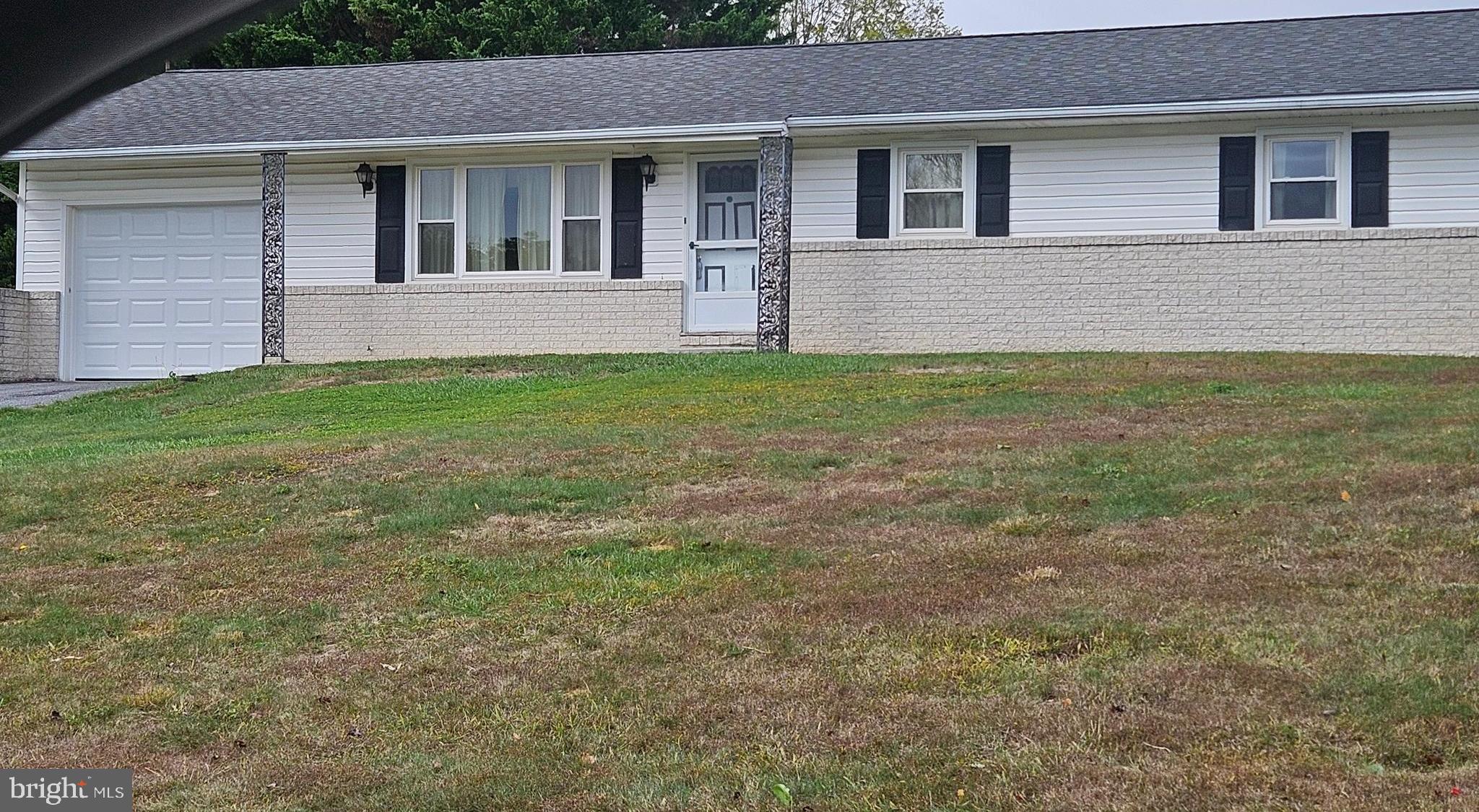 HAMPSTEAD - Residential