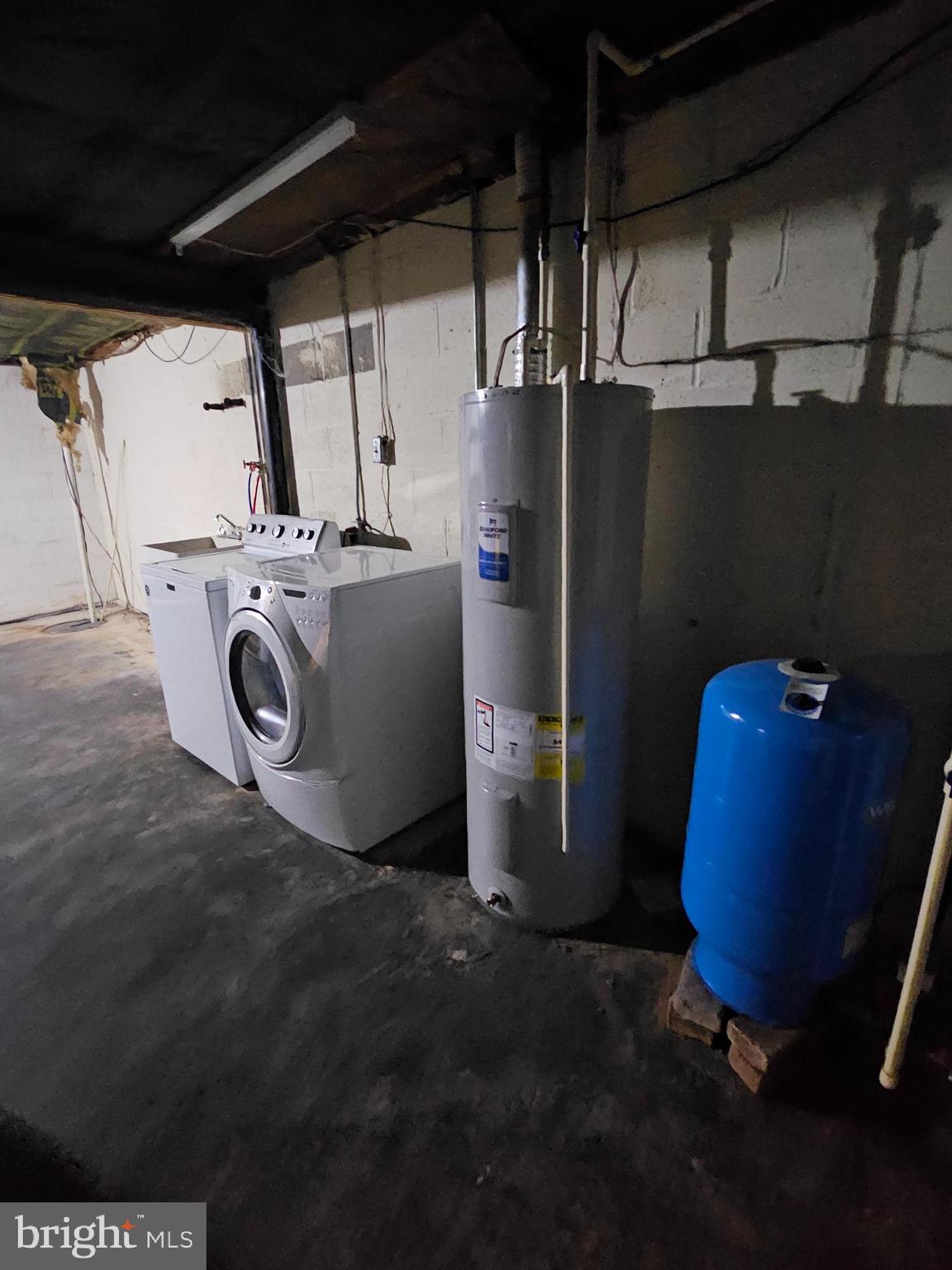 HAMPSTEAD - Residential