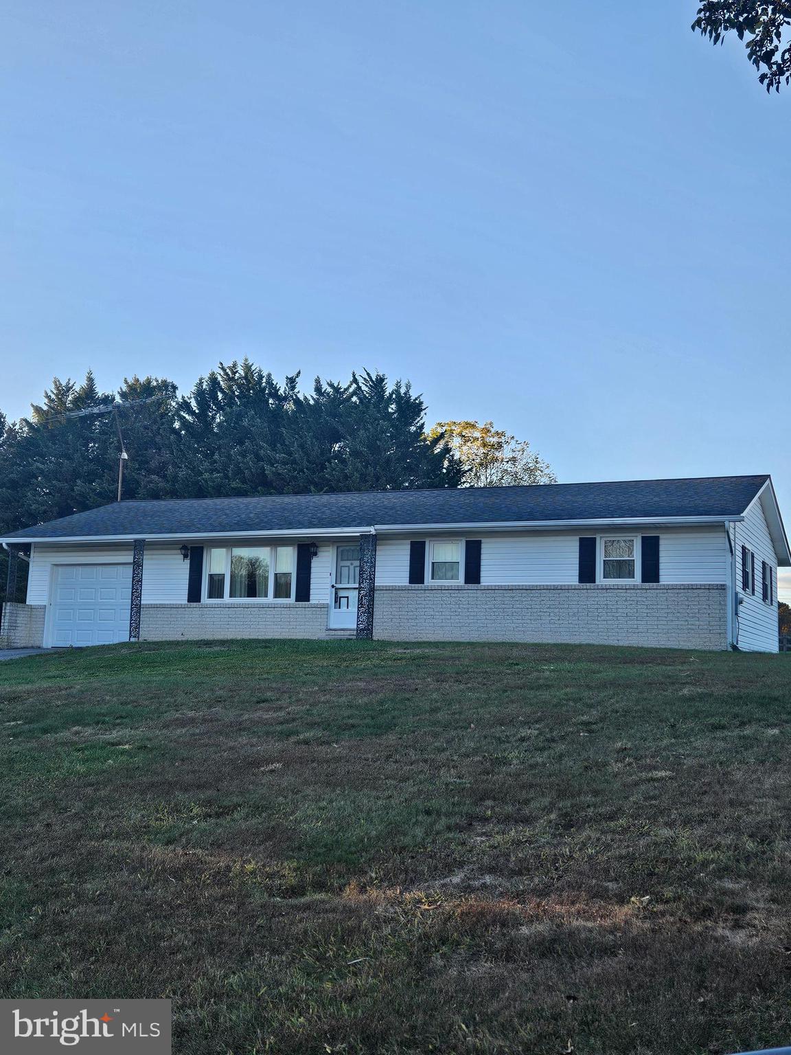 HAMPSTEAD - Residential