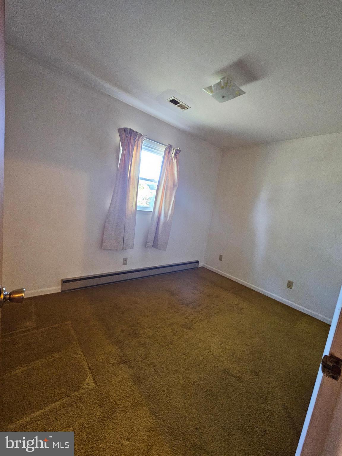 HAMPSTEAD - Residential