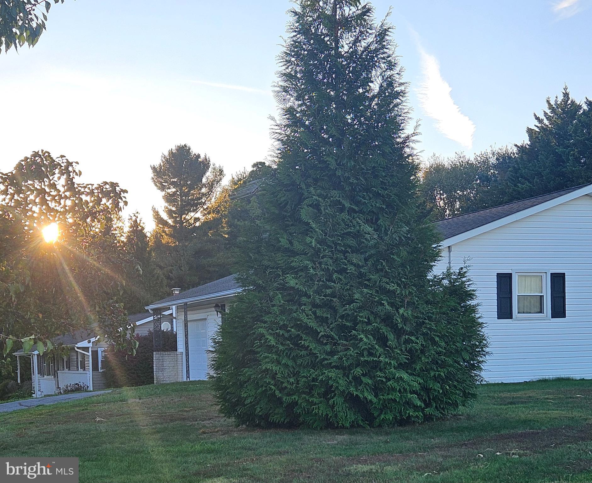 HAMPSTEAD - Residential