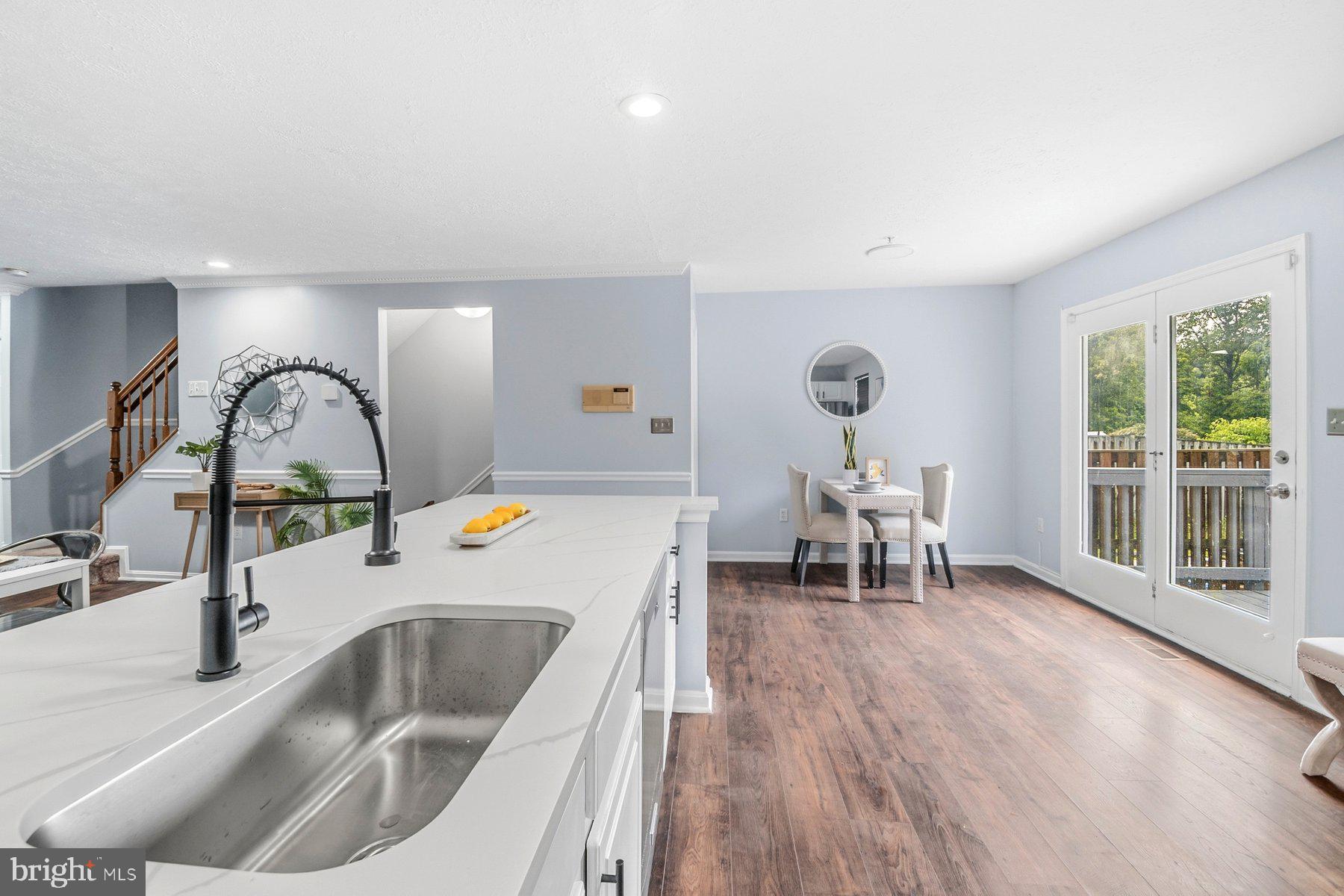 450 RENFRO COURT