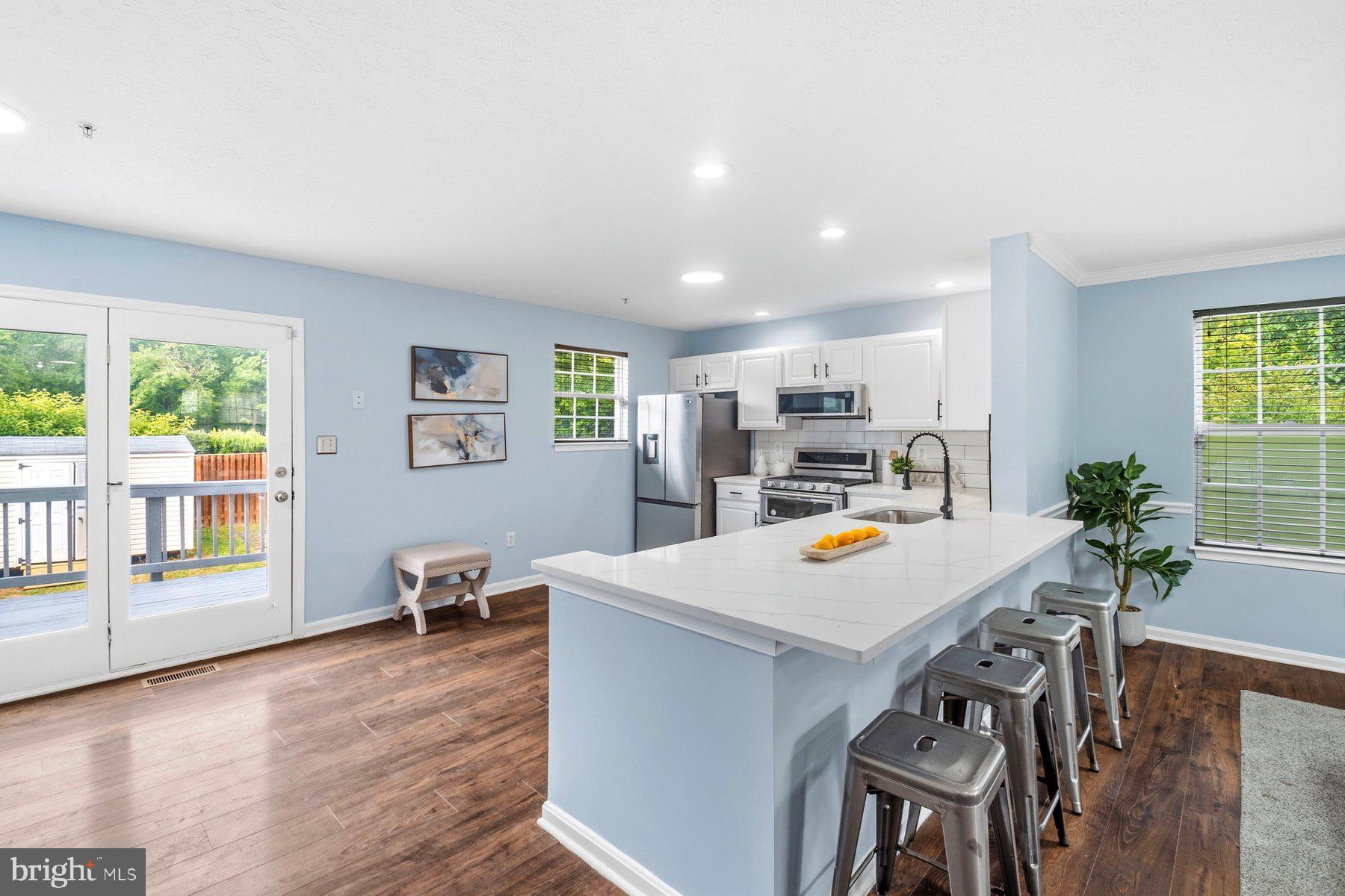 450 RENFRO COURT