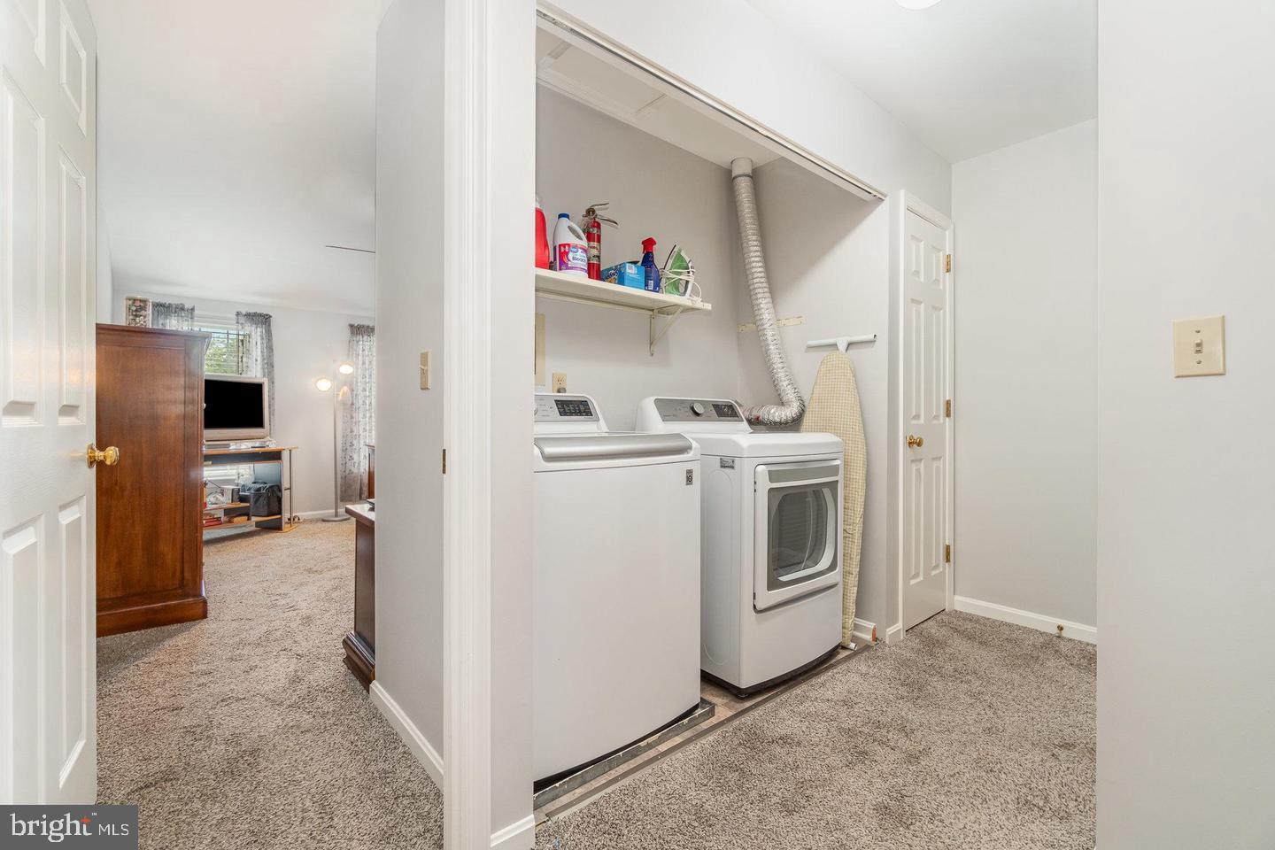 ROCKLEDGE - Residential Lease