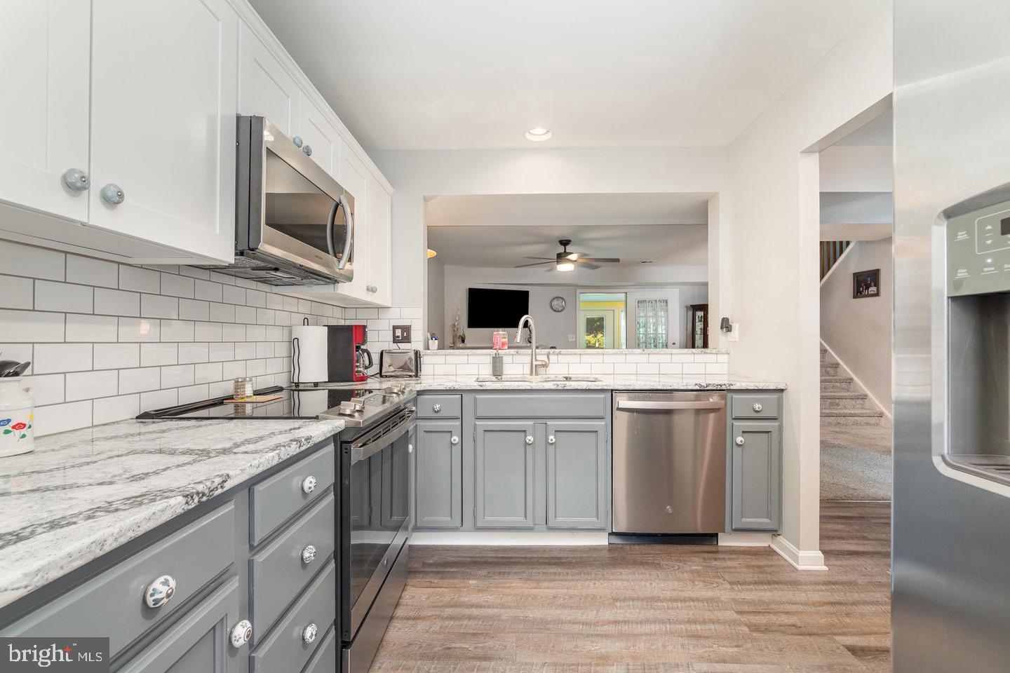 ROCKLEDGE - Residential Lease