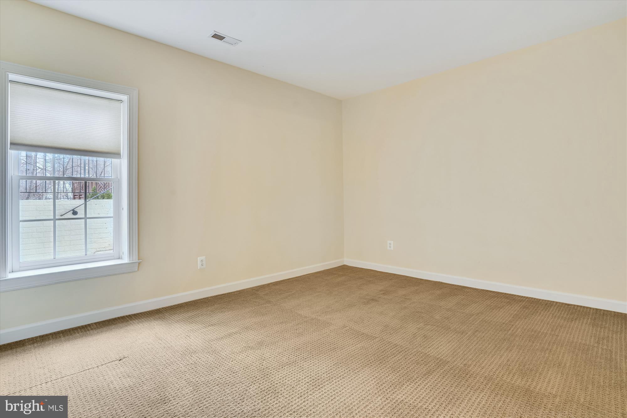 NORTH POINT GLEN - Residential