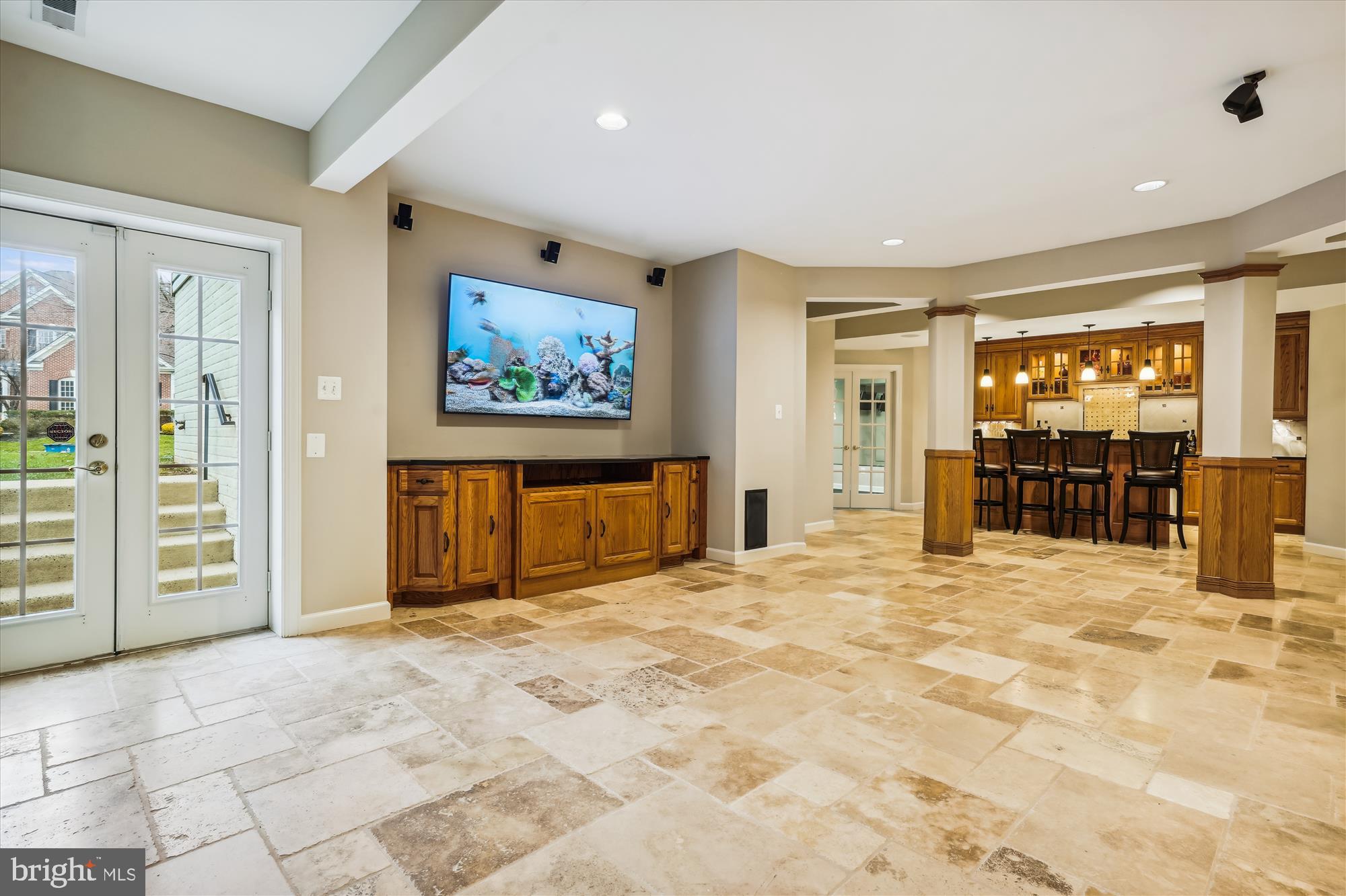 NORTH POINT GLEN - Residential