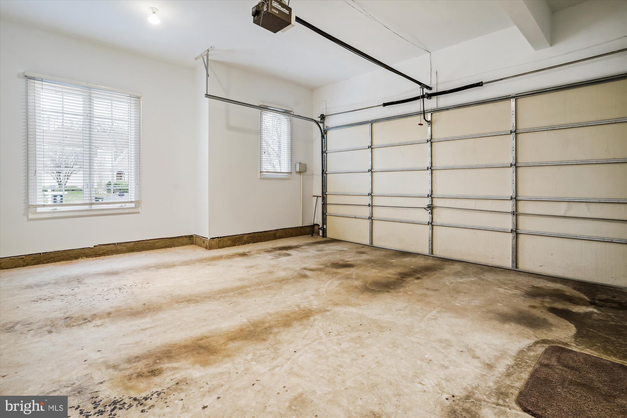 NORTH POINT GLEN - Residential