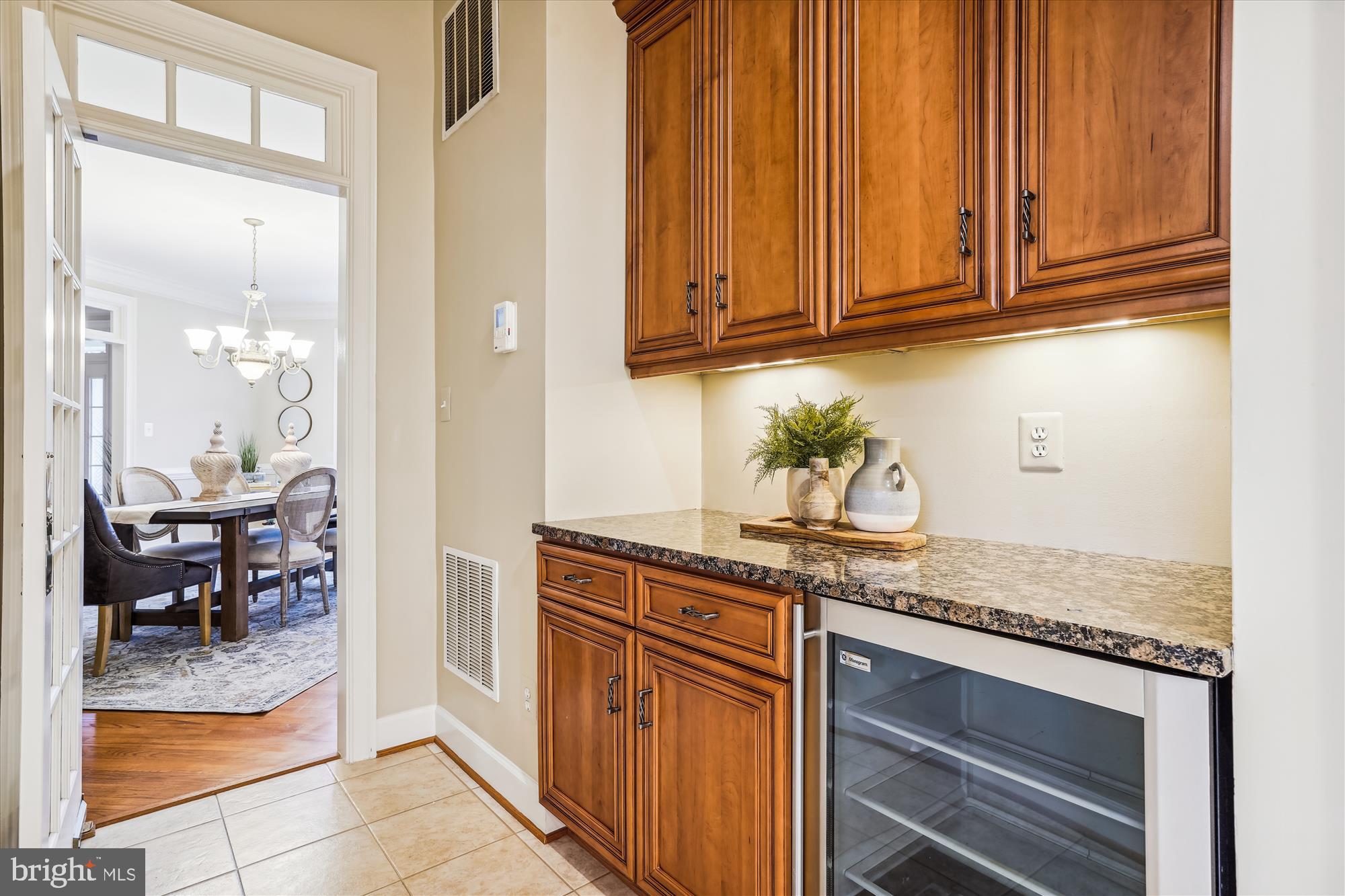 NORTH POINT GLEN - Residential