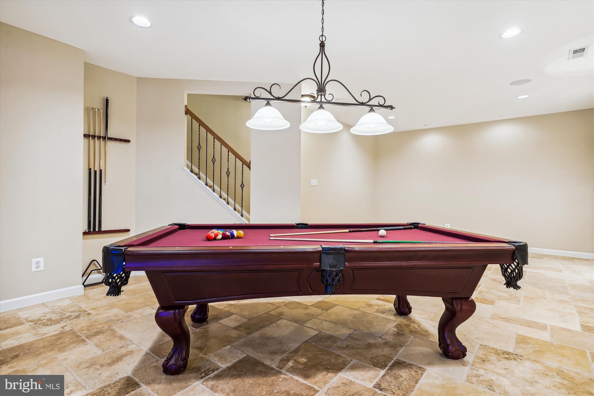 NORTH POINT GLEN - Residential