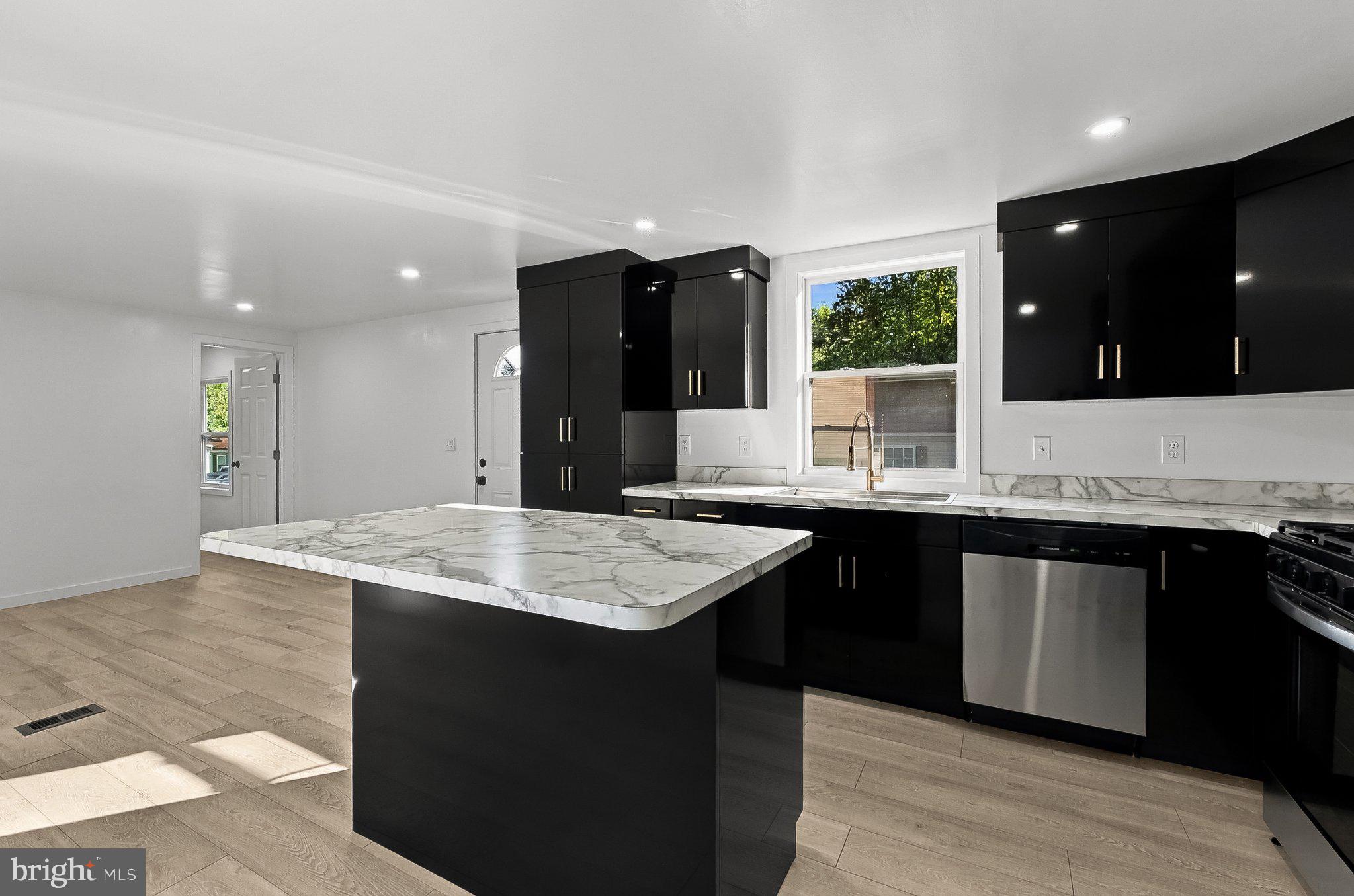 214 JAGUAR DRIVE