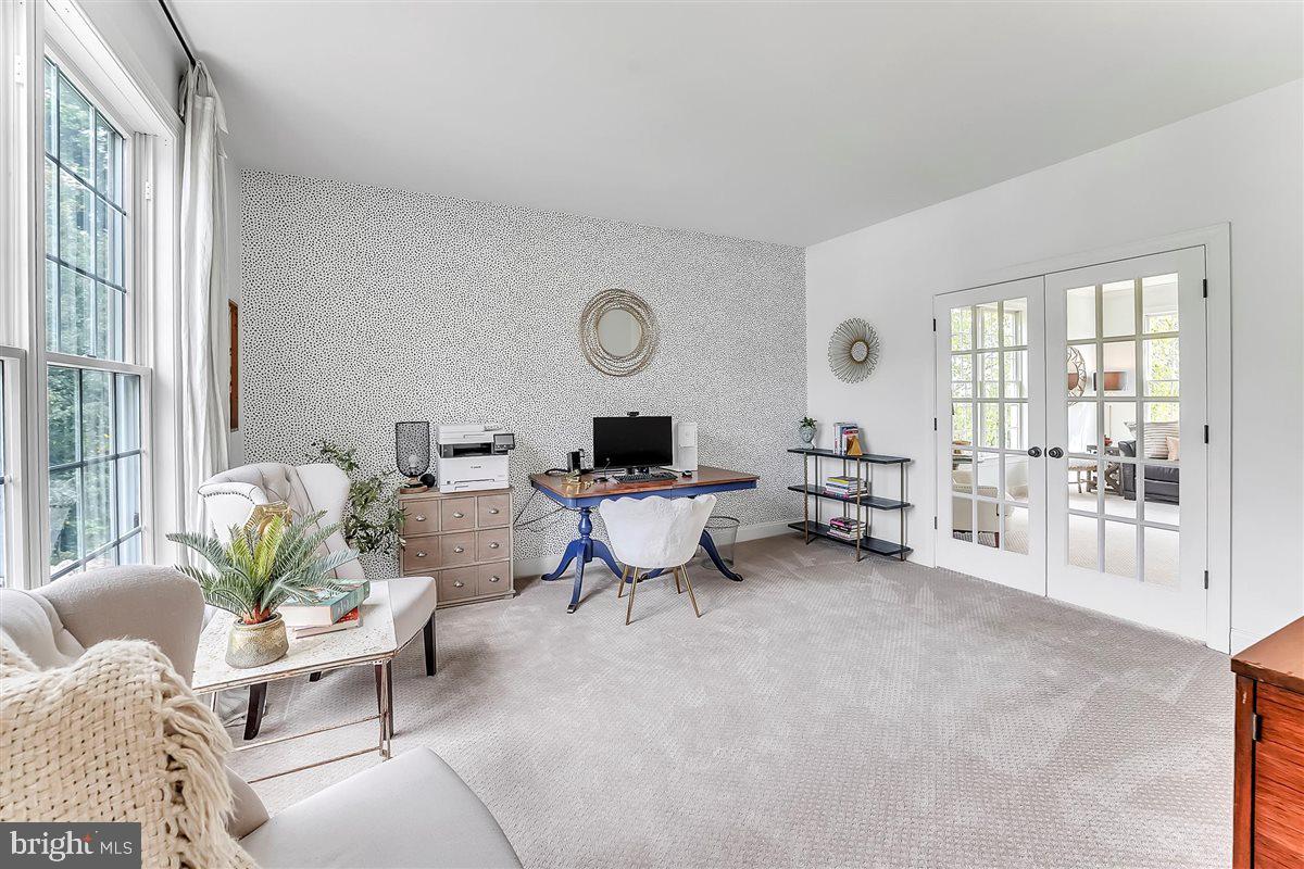 LUDWIGS CROSSING - Residential