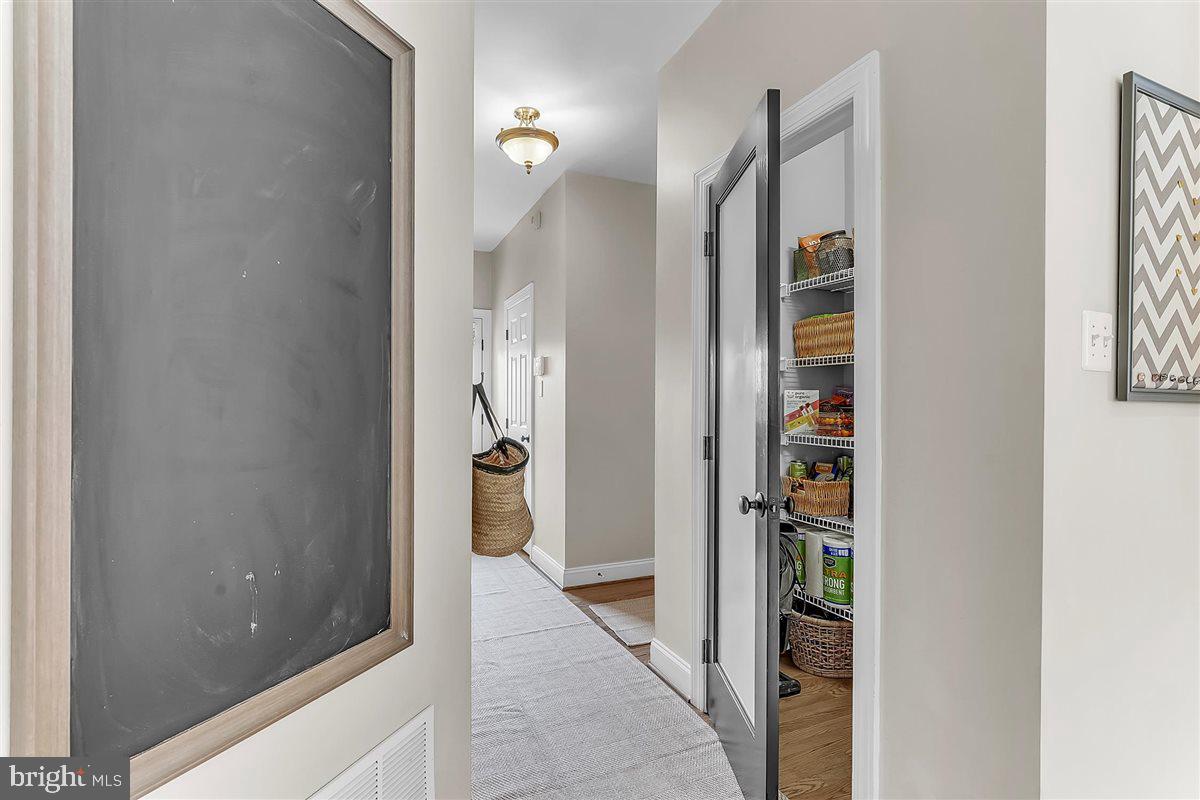 LUDWIGS CROSSING - Residential