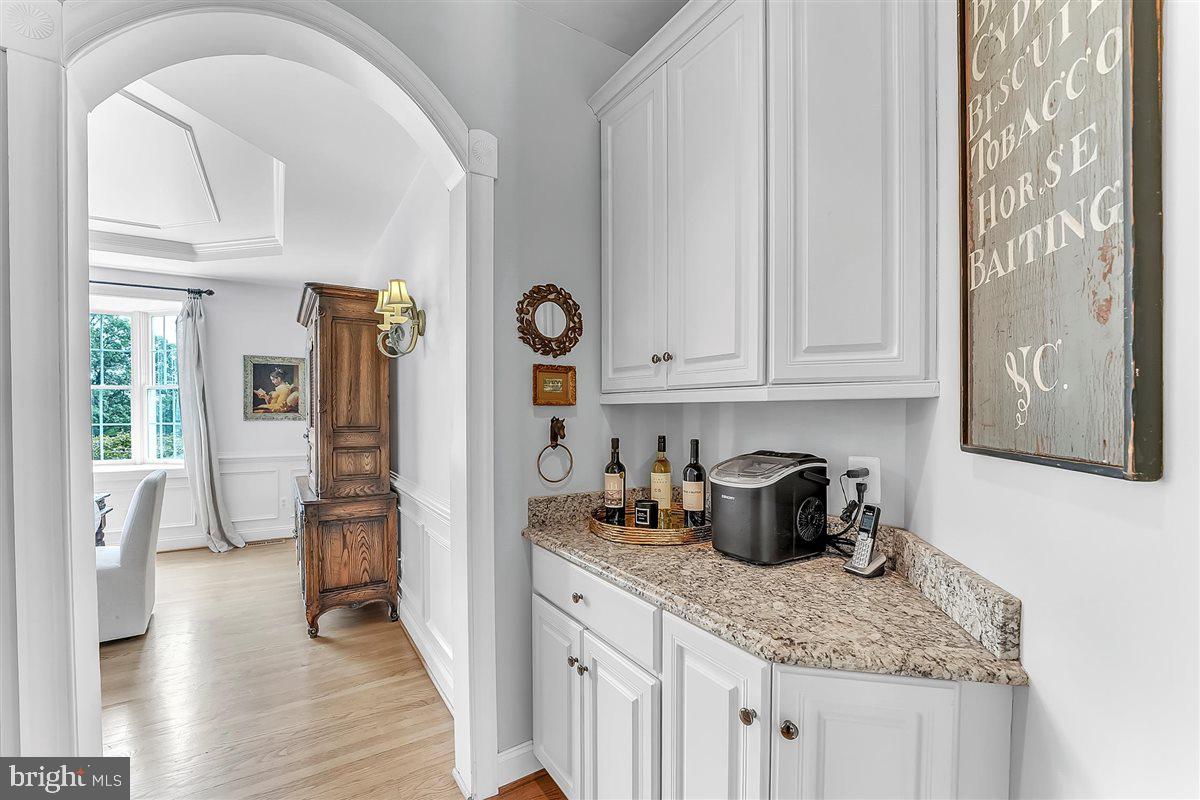 LUDWIGS CROSSING - Residential