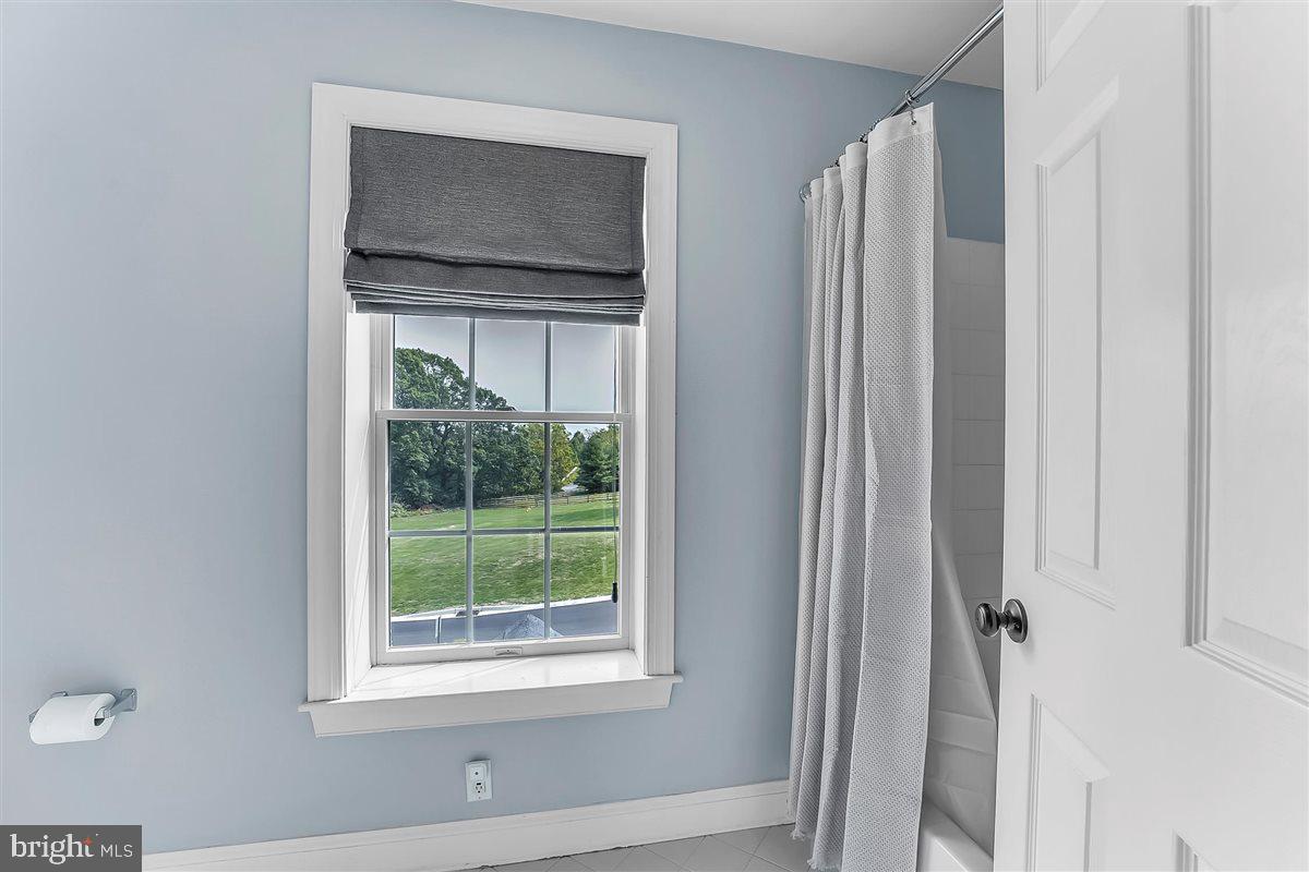 LUDWIGS CROSSING - Residential