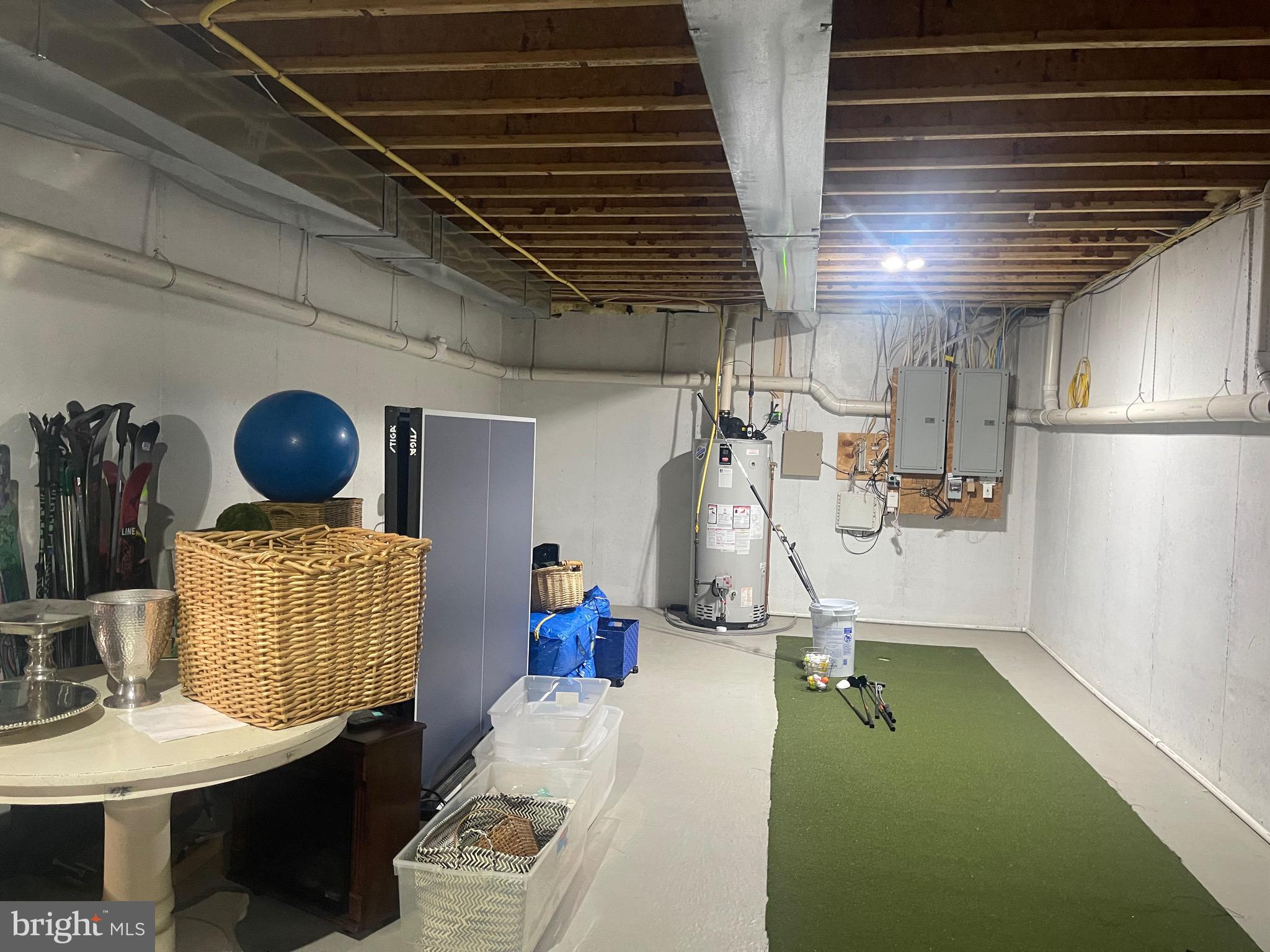 LUDWIGS CROSSING - Residential