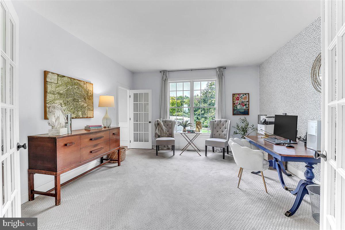 LUDWIGS CROSSING - Residential