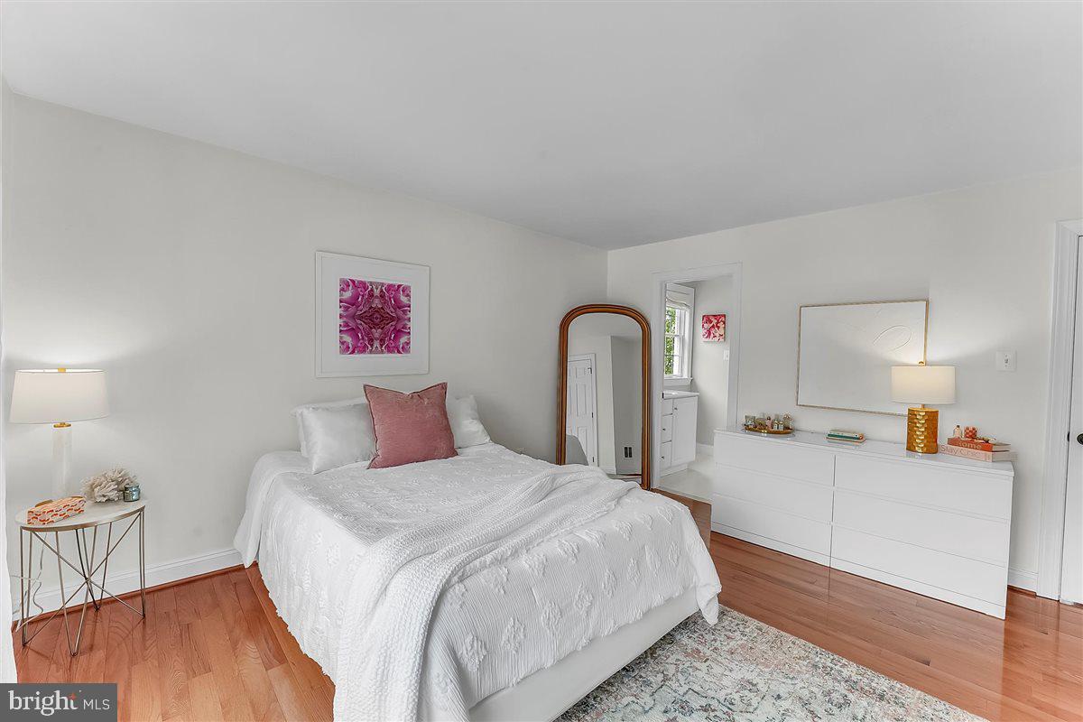 LUDWIGS CROSSING - Residential