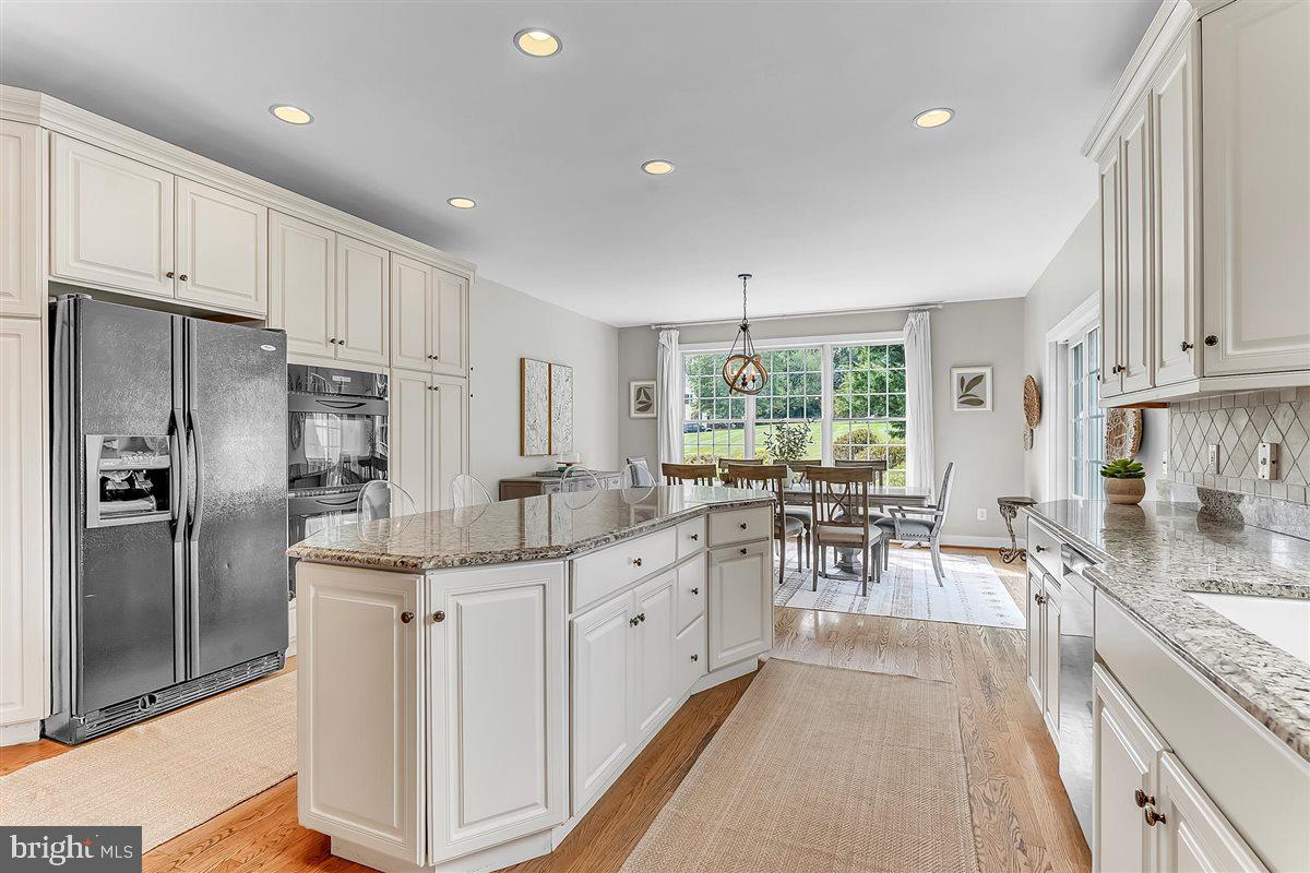 LUDWIGS CROSSING - Residential