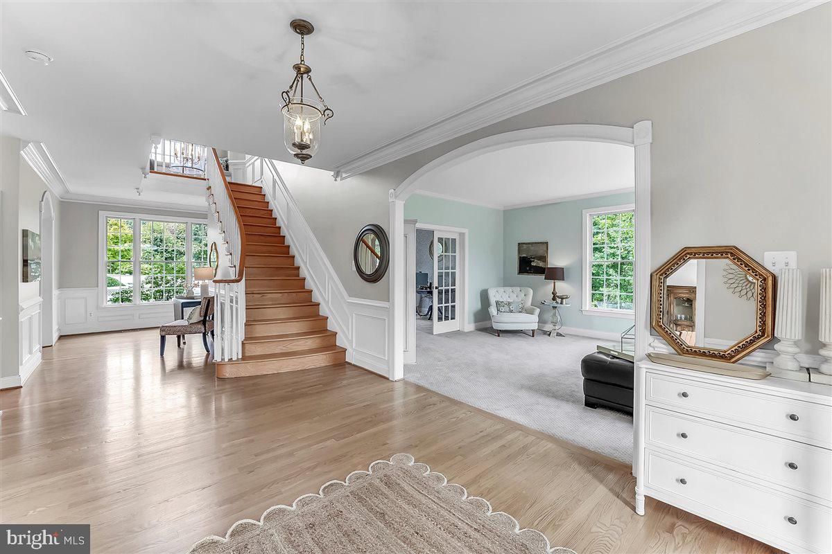 LUDWIGS CROSSING - Residential