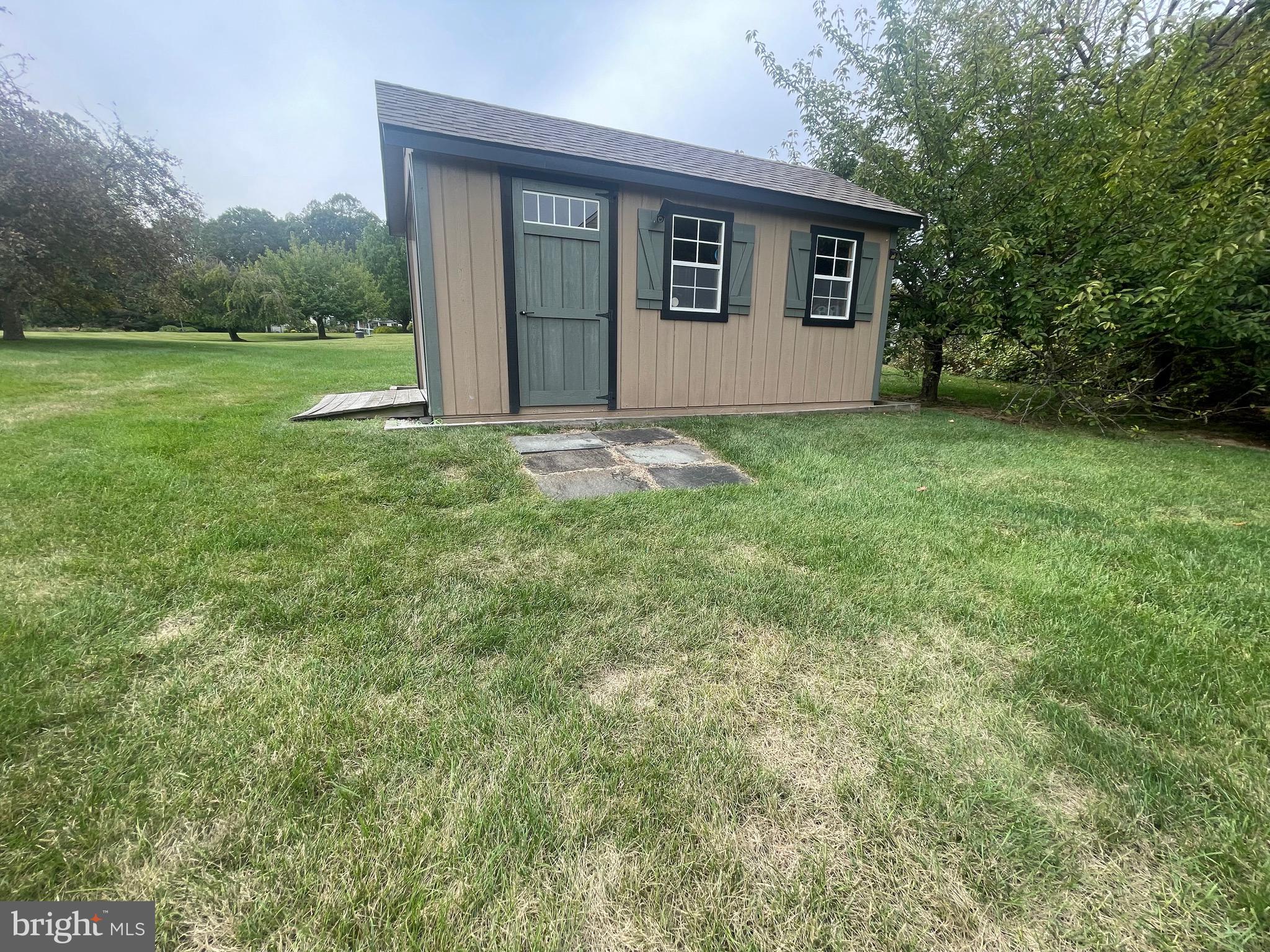 LUDWIGS CROSSING - Residential