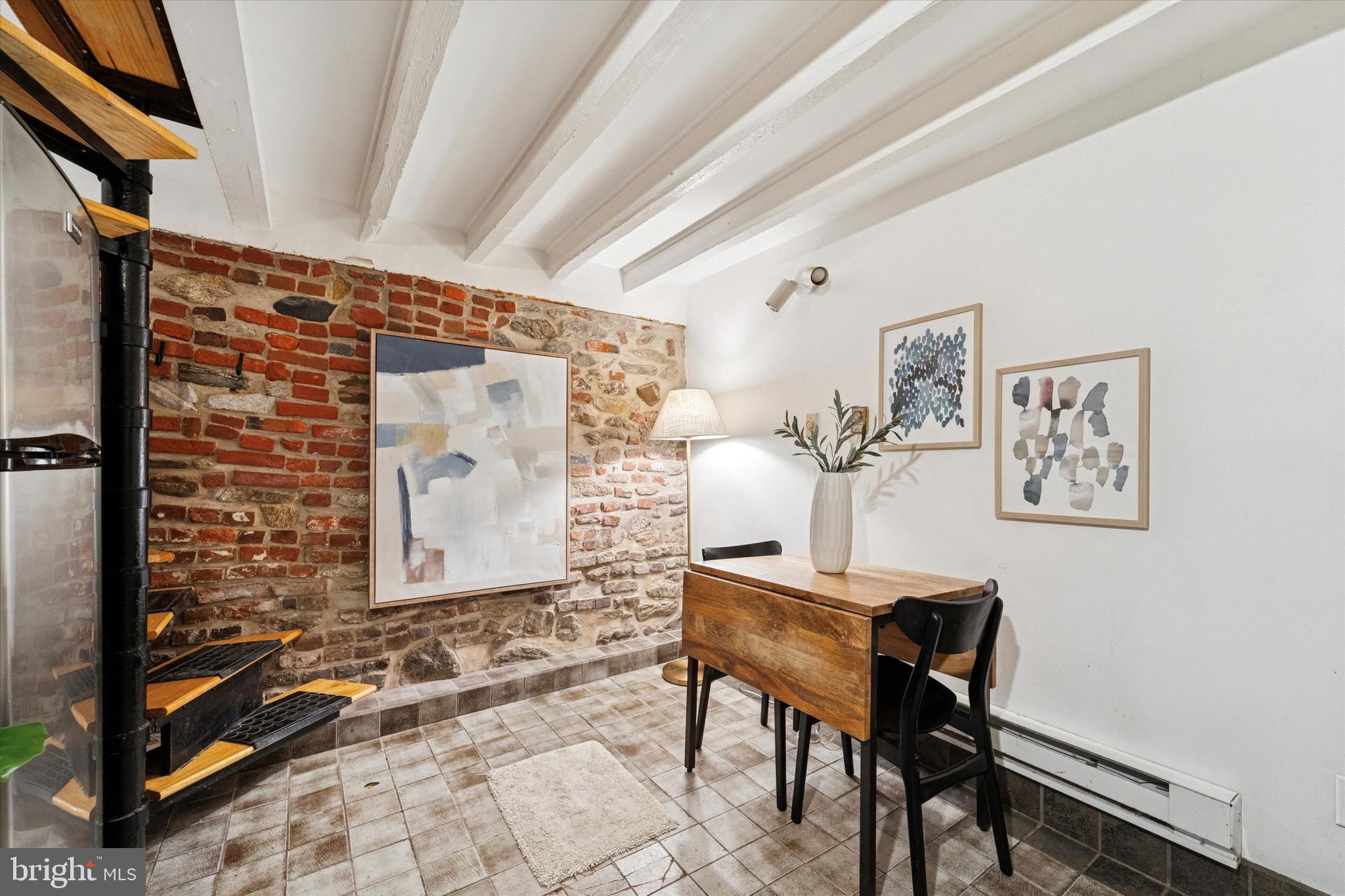 536 MONTROSE STREET A