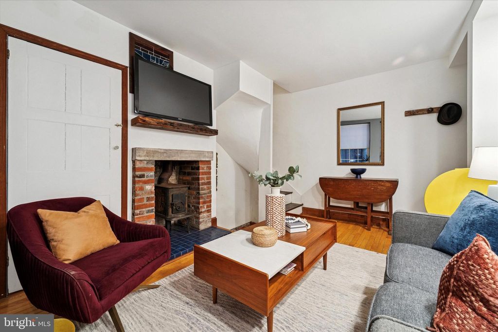 Photo of 536 Montrose Street #A, PHILADELPHIA, PA 19147 (MLS # PAPH2578992)