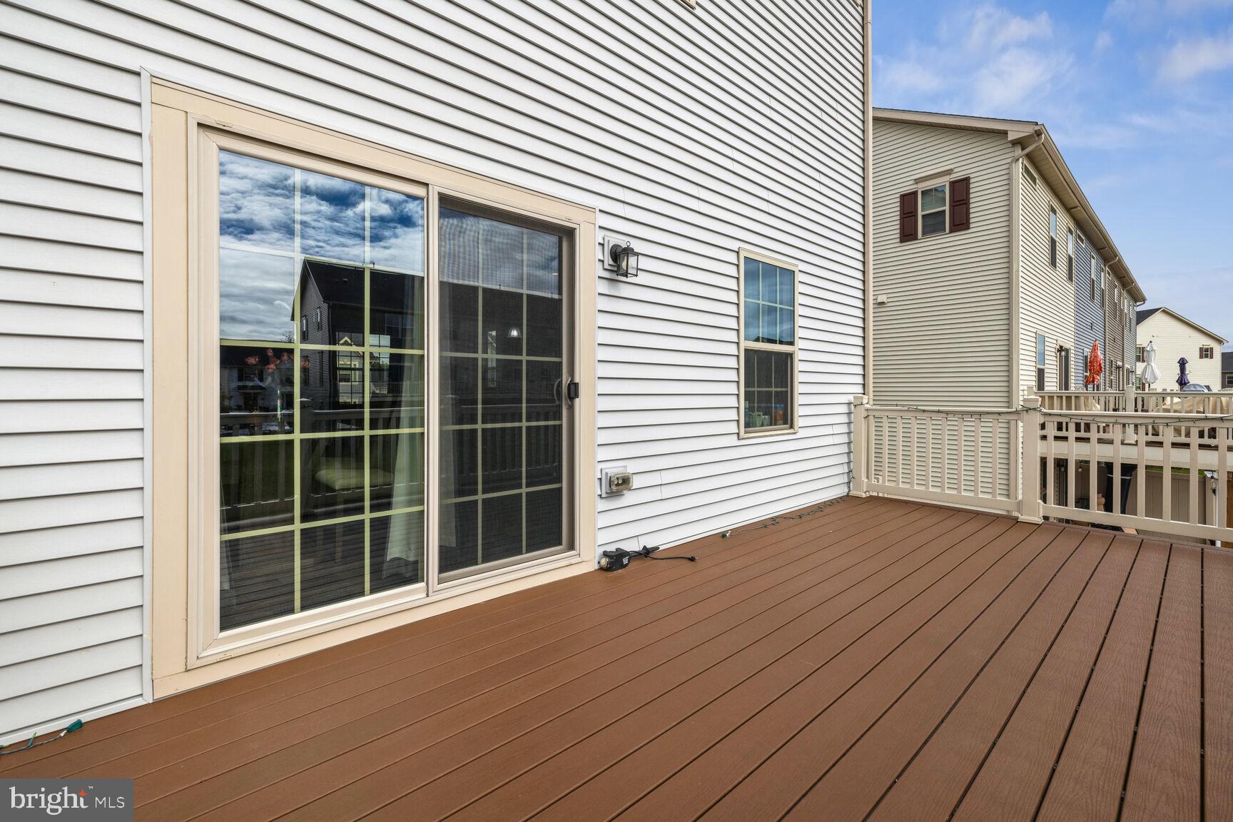 LAKE LINGANORE - Residential