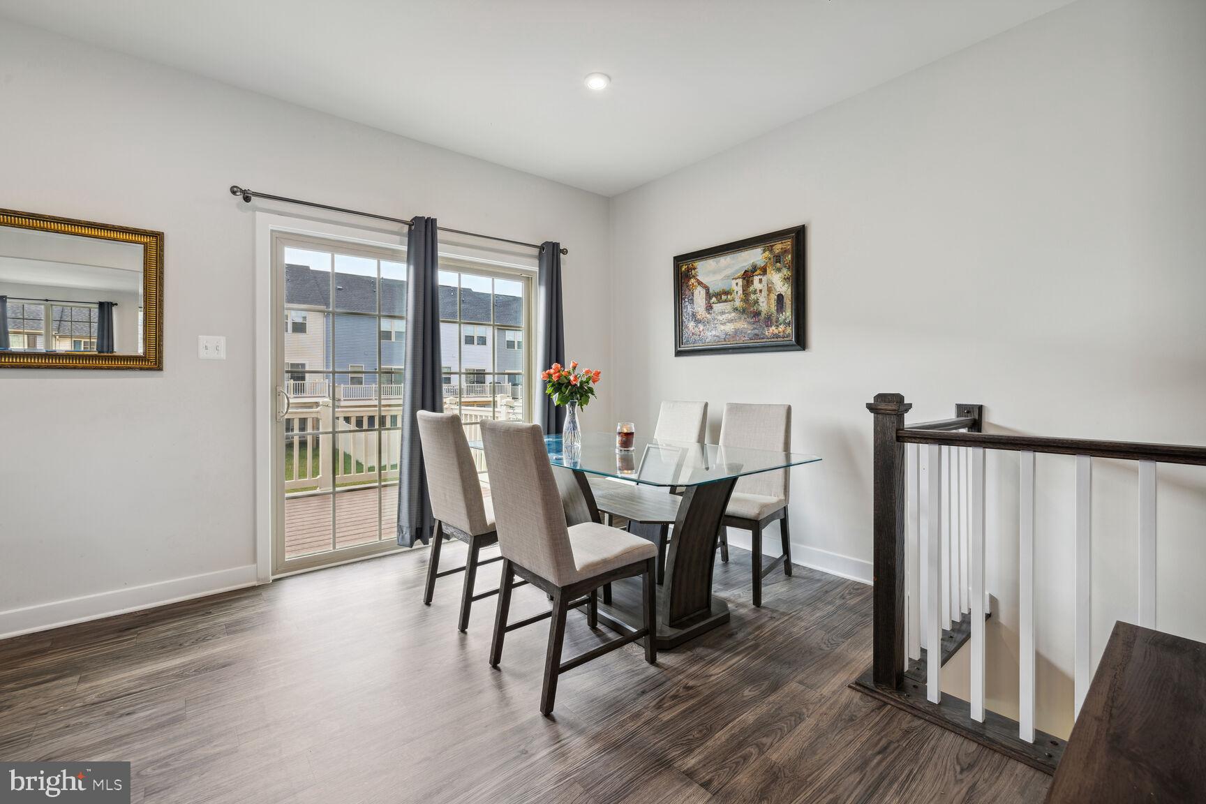 LAKE LINGANORE - Residential