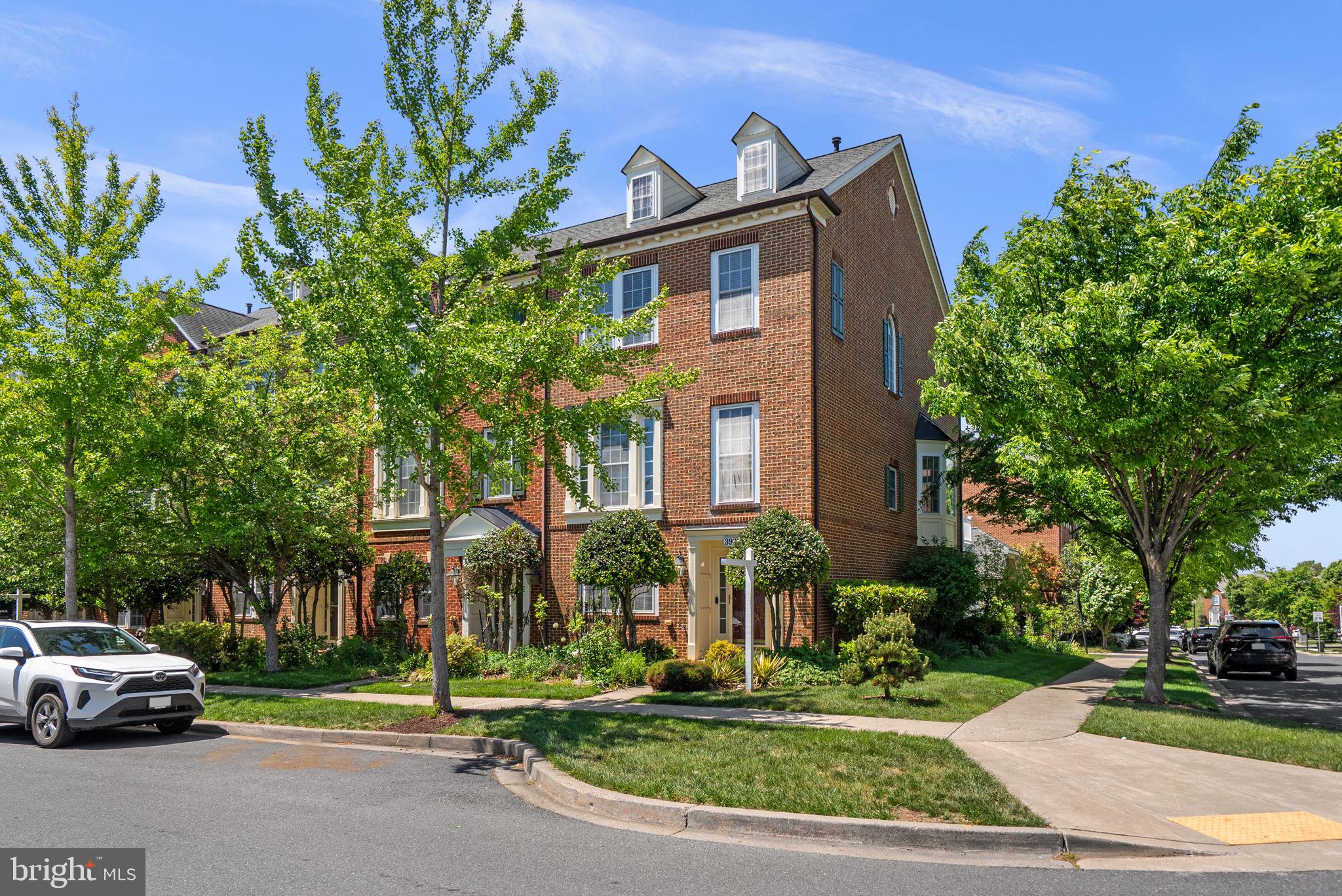 VILLAGES OF URBANA - Residential