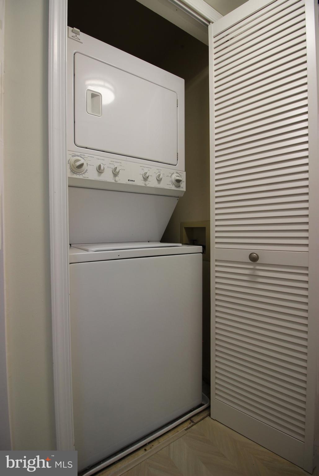 CARR AT PINECREST - Residential Lease