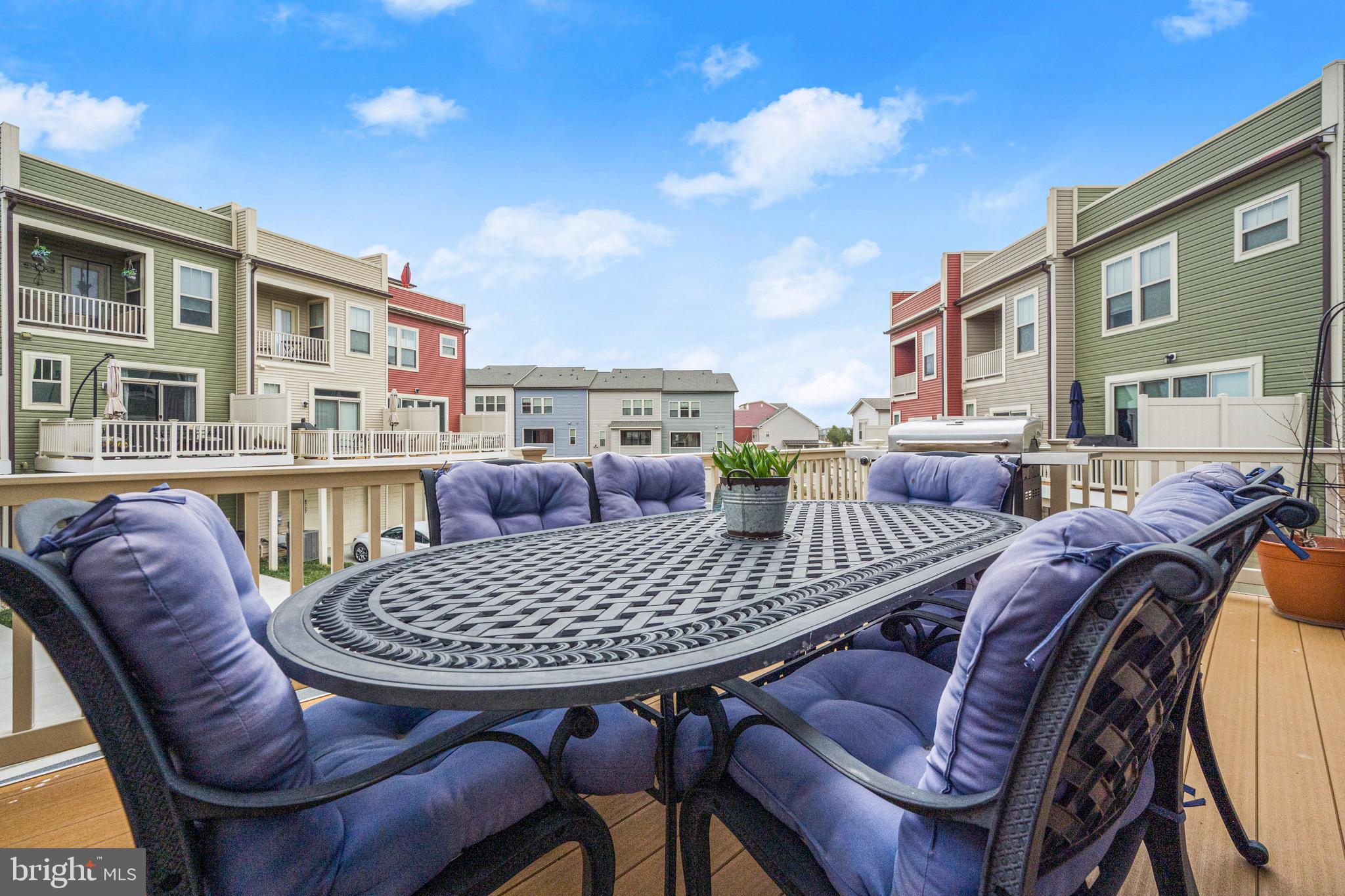 VILLAGES OF URBANA - Residential