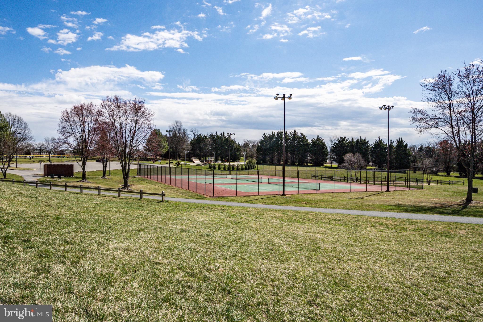 VILLAGES OF URBANA - Residential