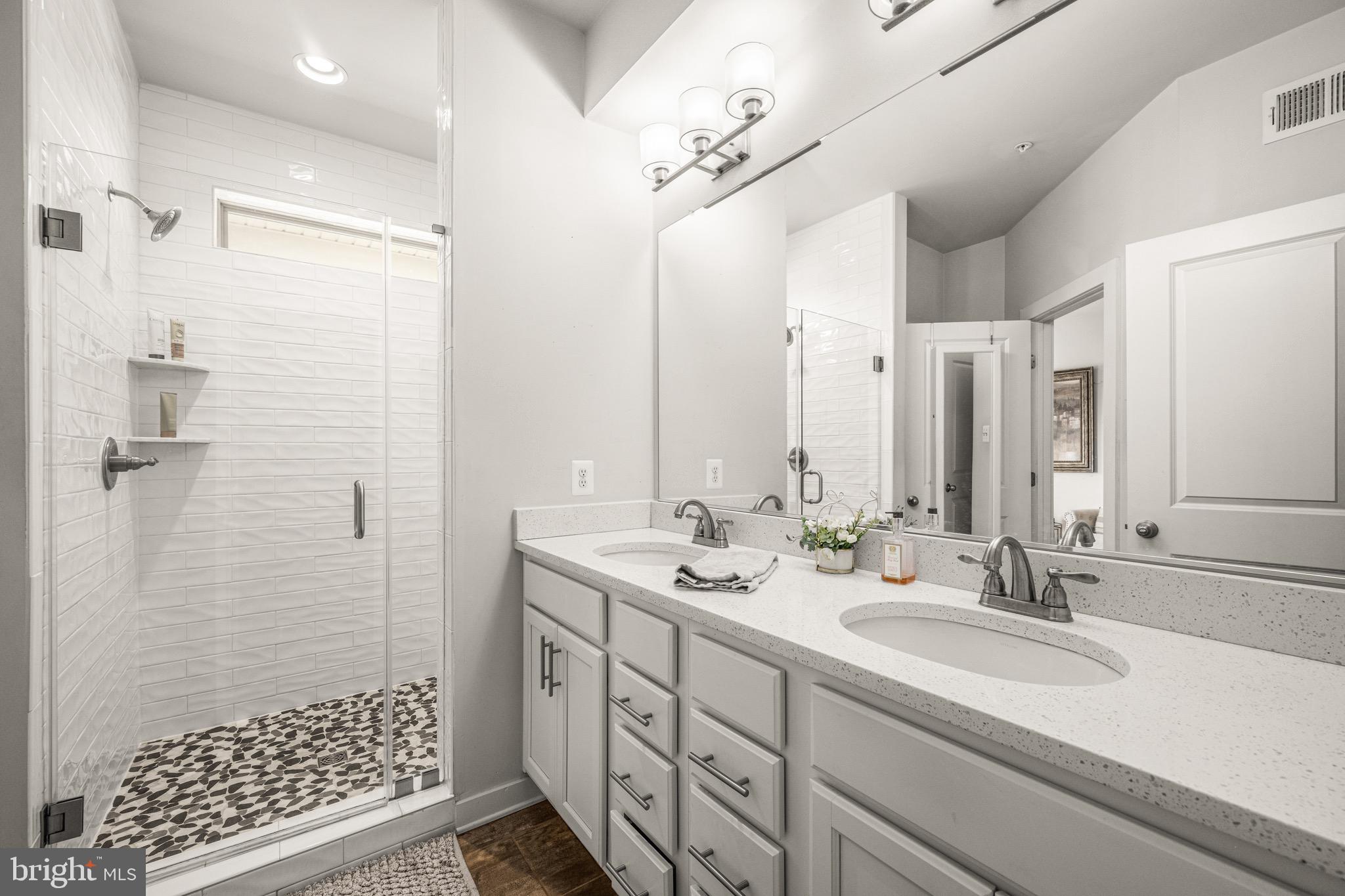 VILLAGES OF URBANA - Residential