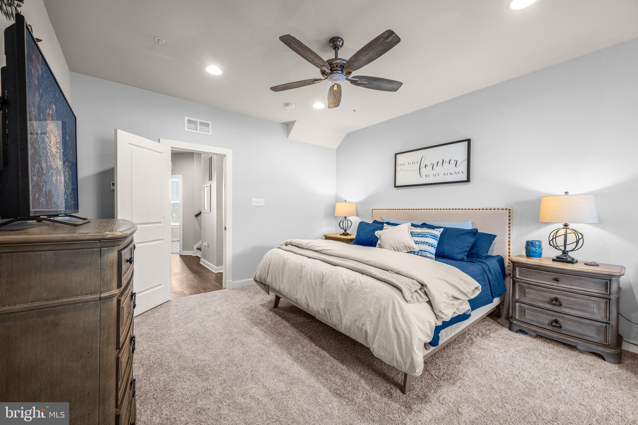 VILLAGES OF URBANA - Residential