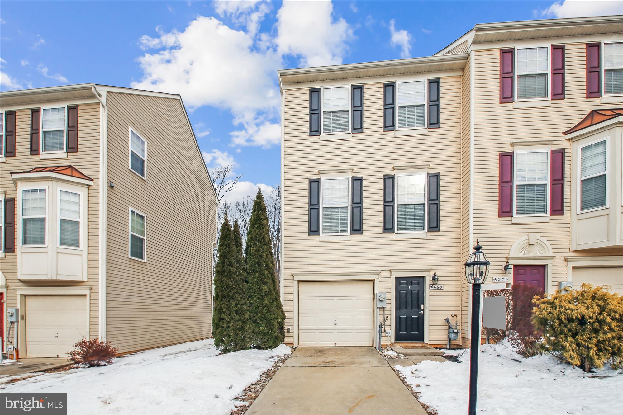 TANYARD SPRINGS - Residential Lease