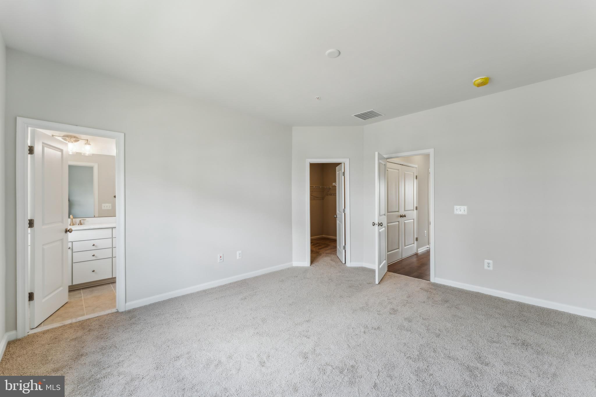 DAMASCUS VILLAGE - Residential