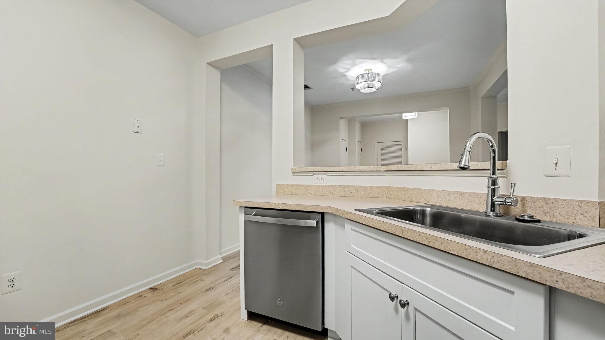 LAKELANDS RIDGE - Residential