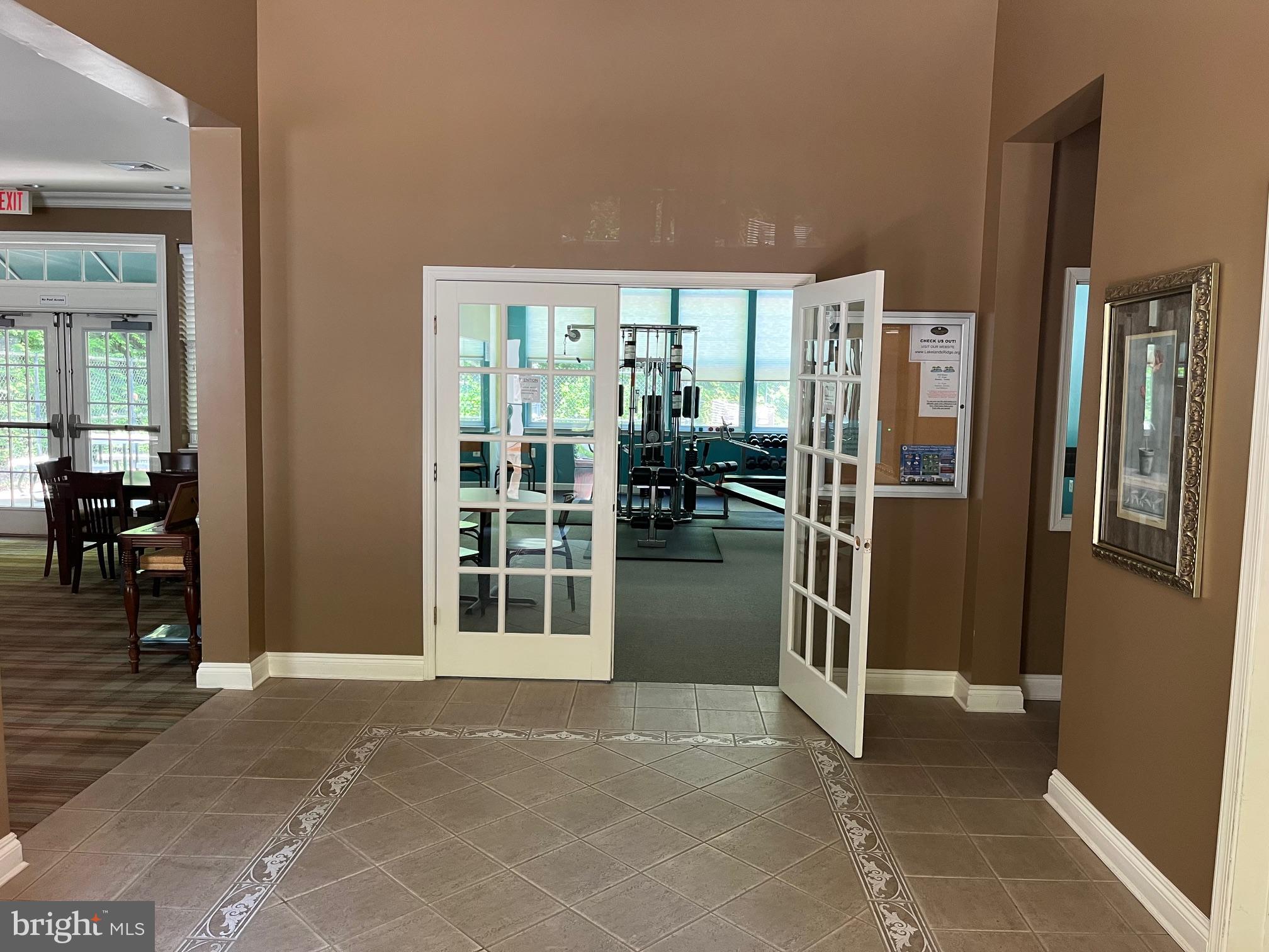 LAKELANDS RIDGE - Residential