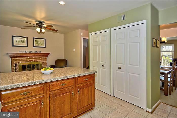 WOODLYNNE COMMUNITY - Residential