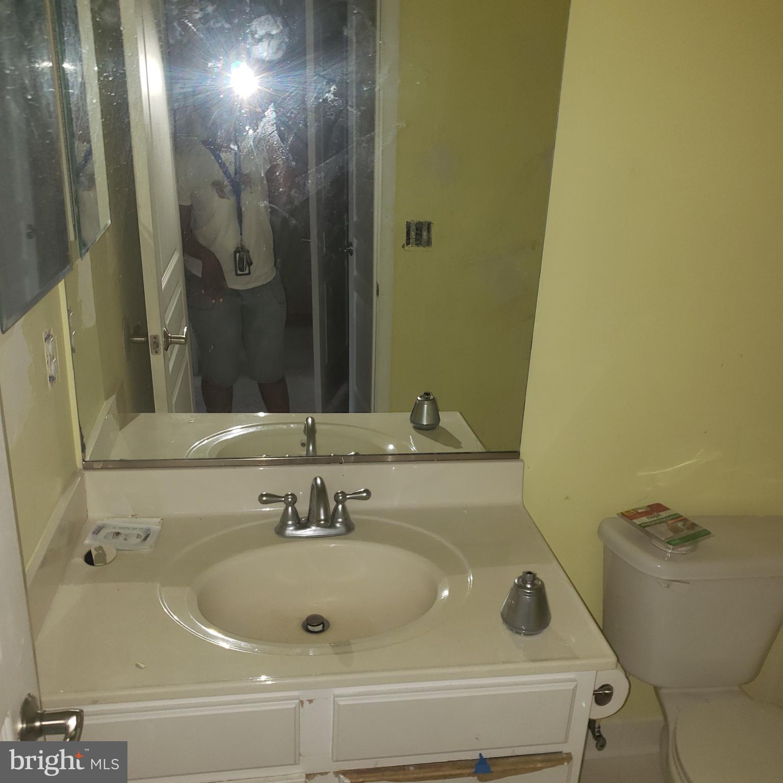 CROFTON GATE - Residential Lease