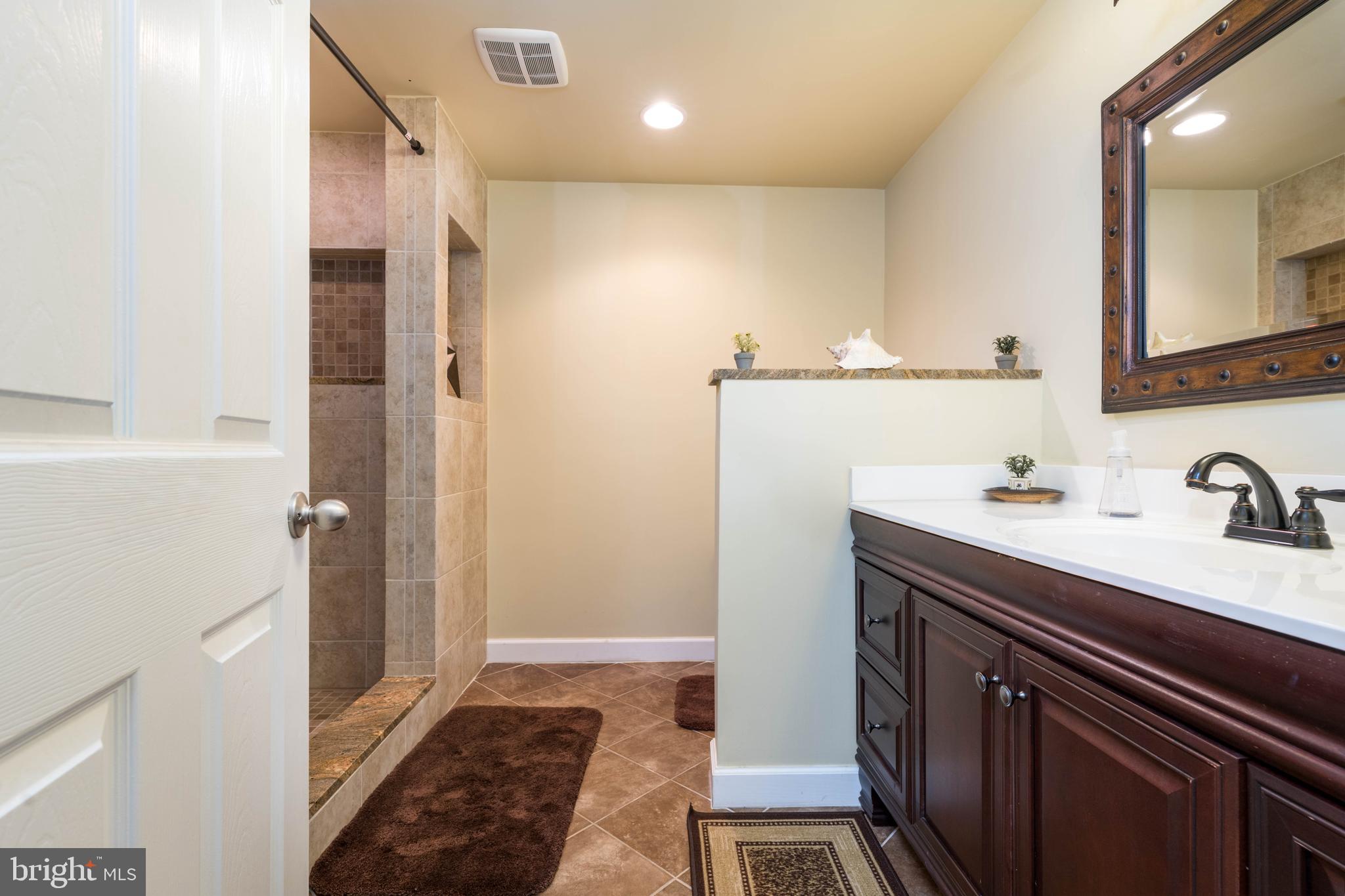 DOMINION VALLEY COUNTRY CLUB - Residential