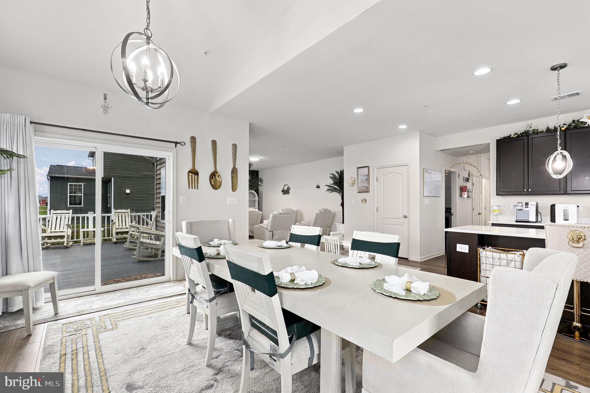 18316 PETWORTH CIRCLE