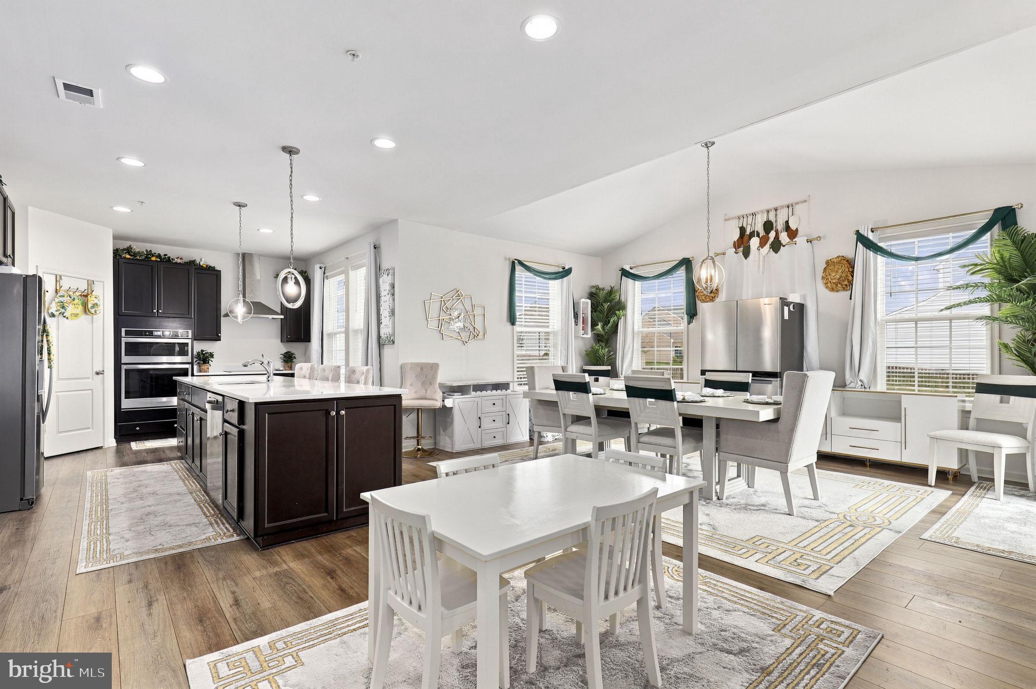 18316 PETWORTH CIRCLE