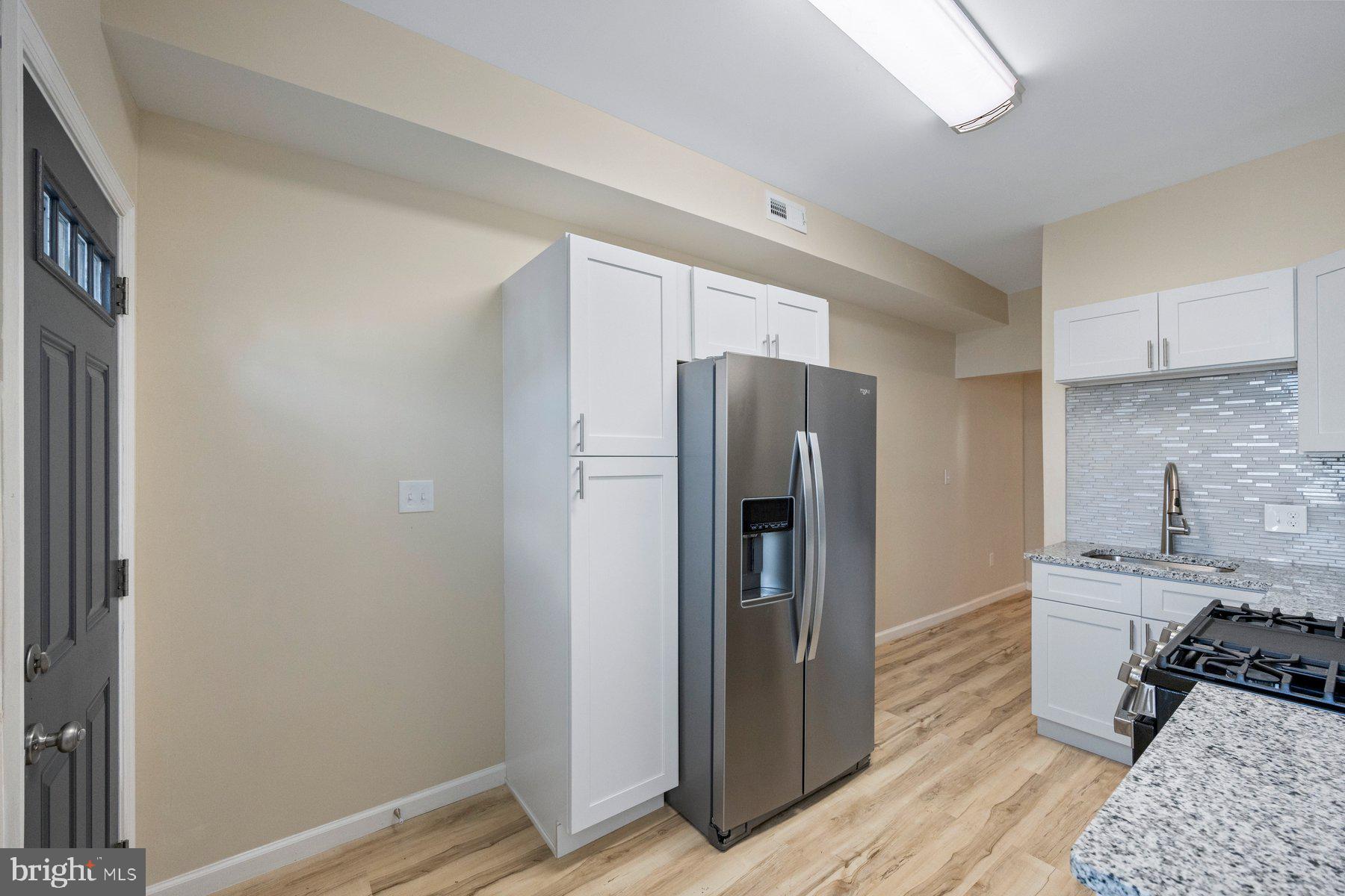 BOOTH-BOYD - Residential